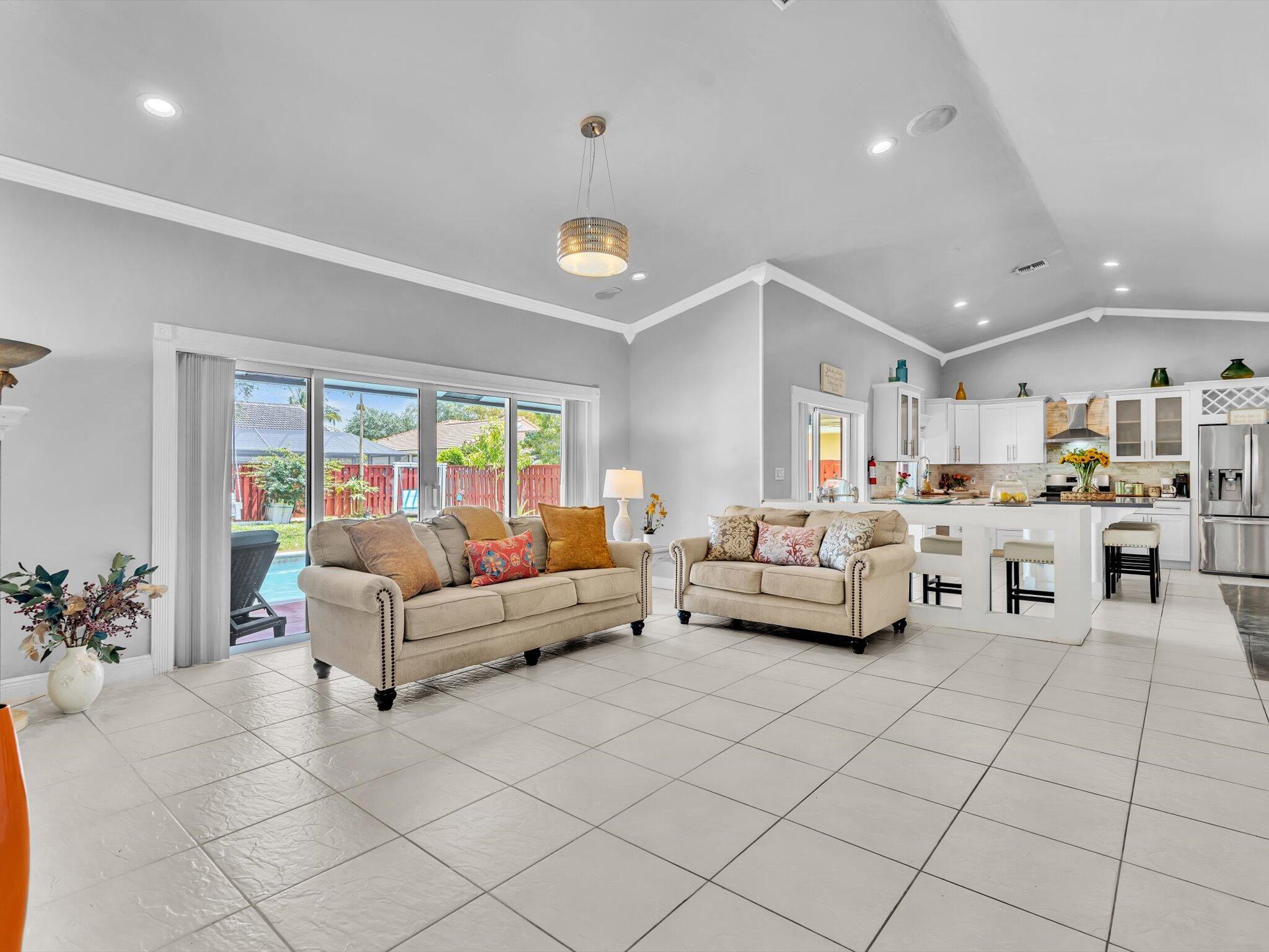5165 NW 99th Way
