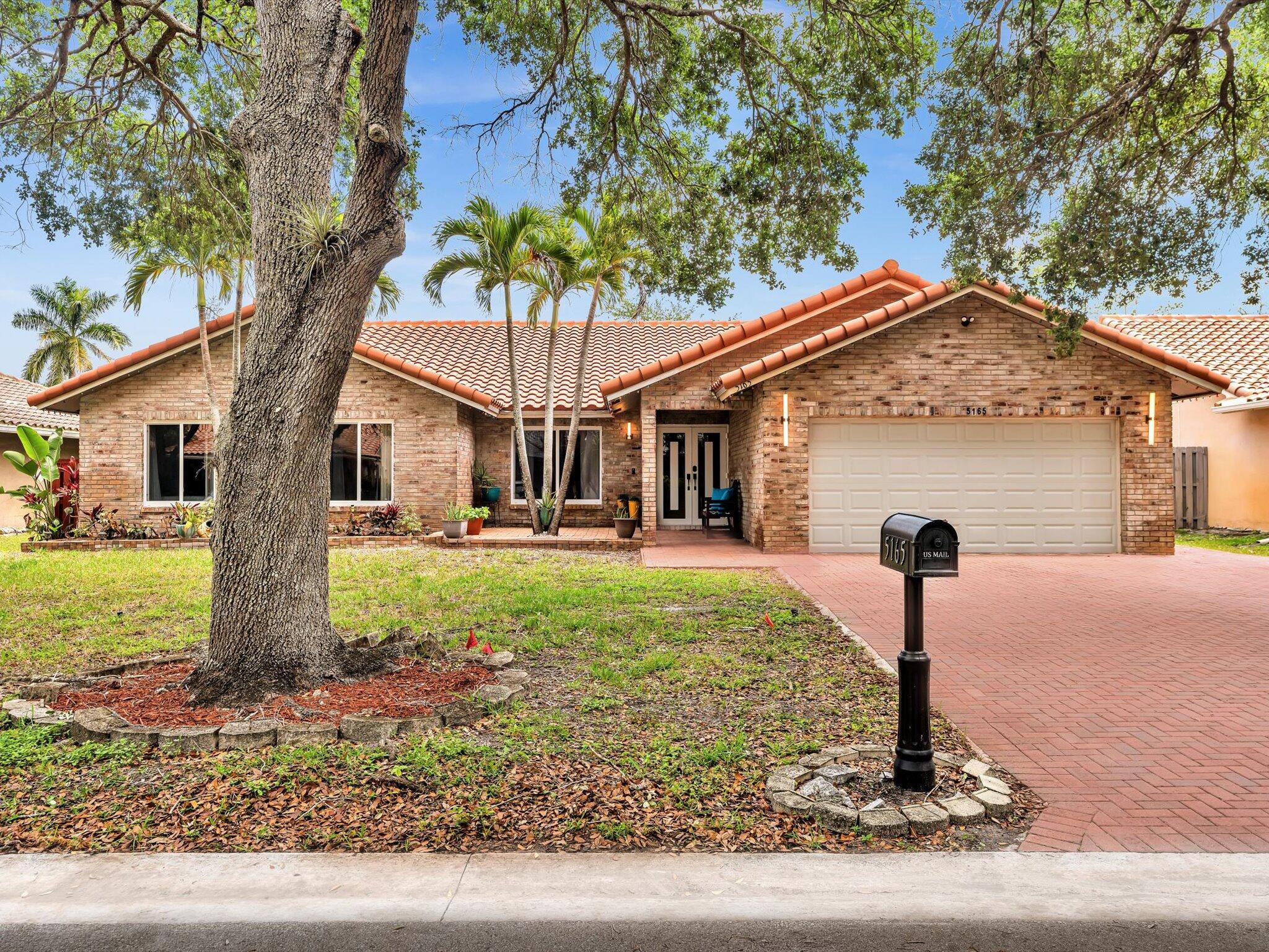 5165 NW 99th Way