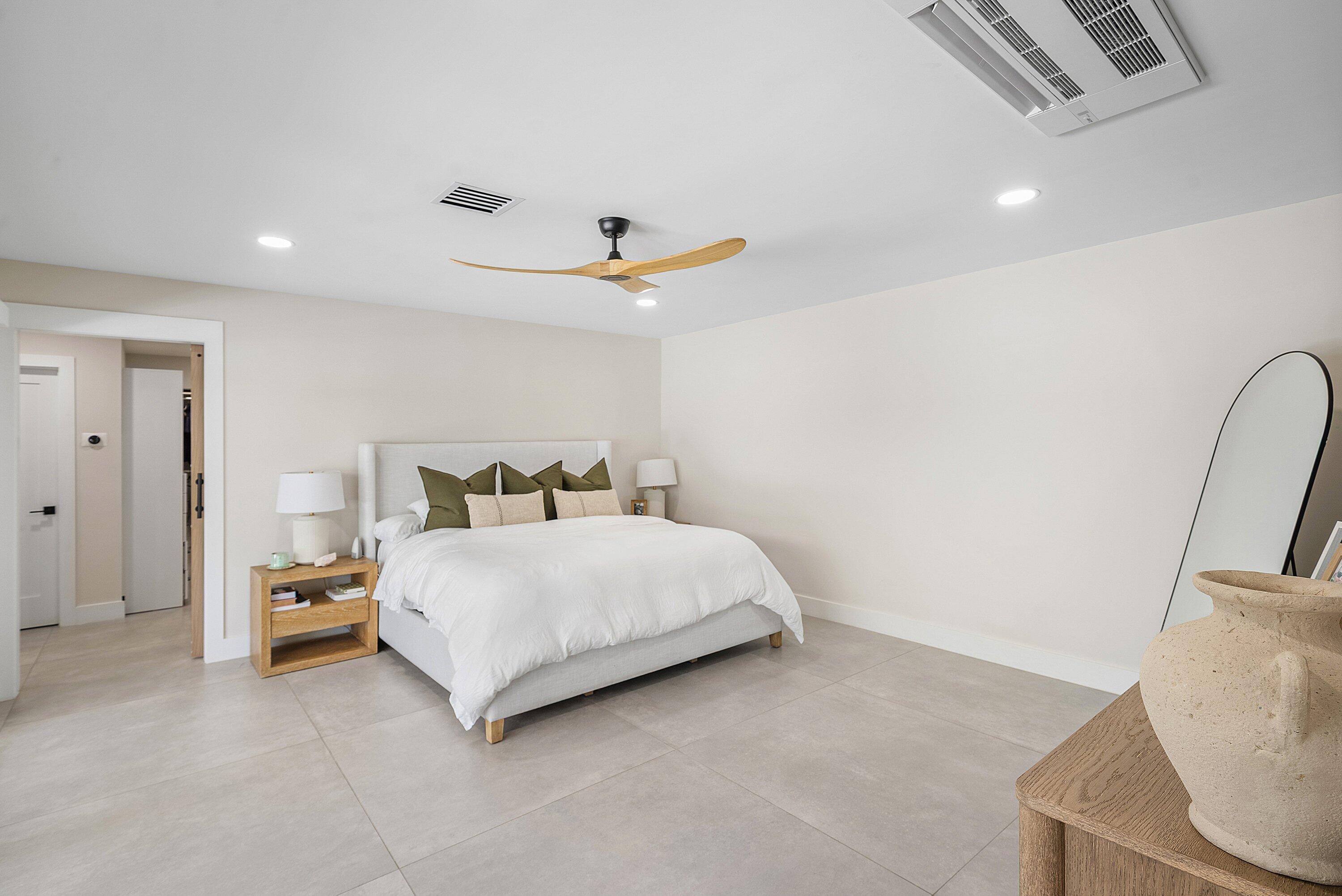 926 SW 35th Court