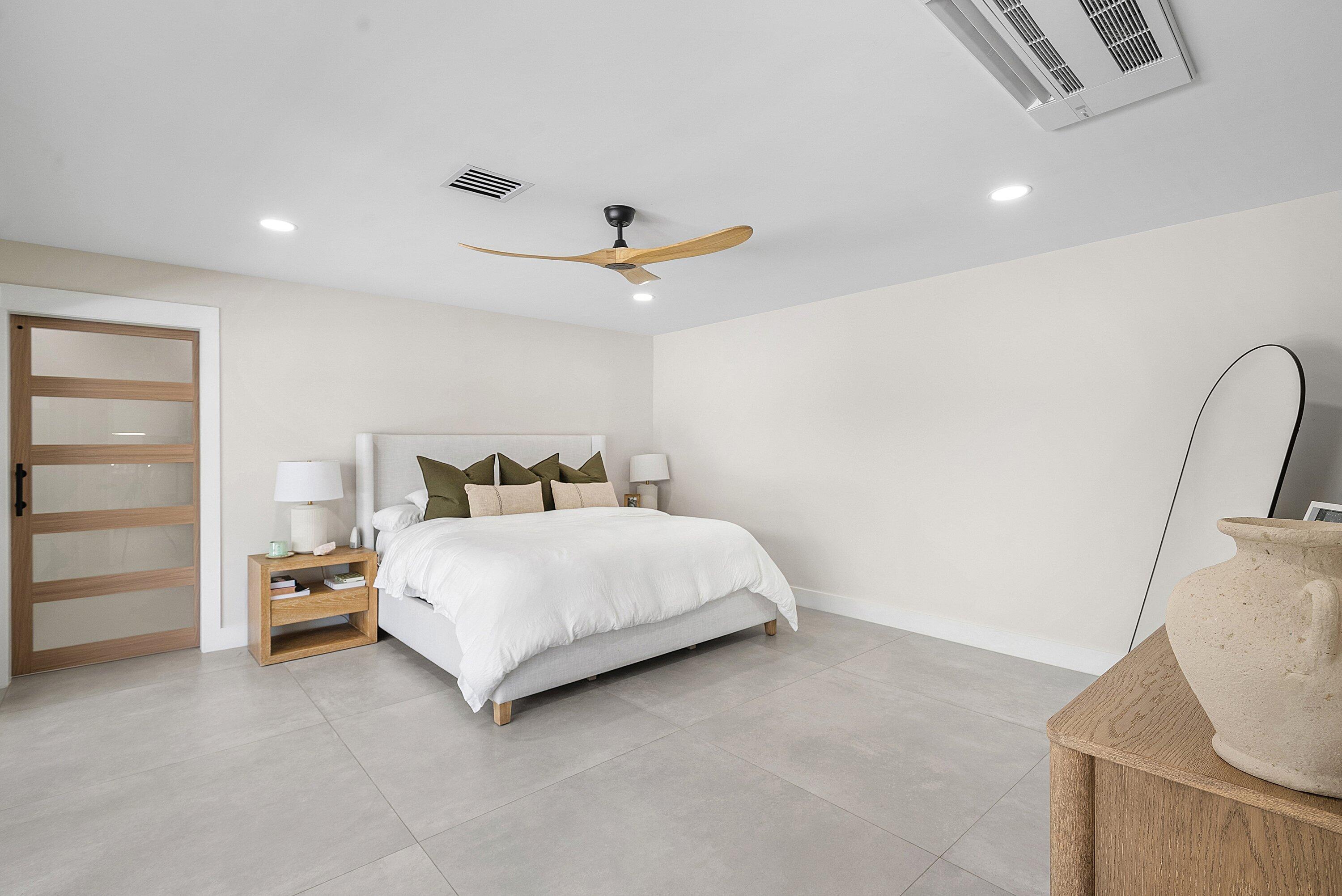 926 SW 35th Court