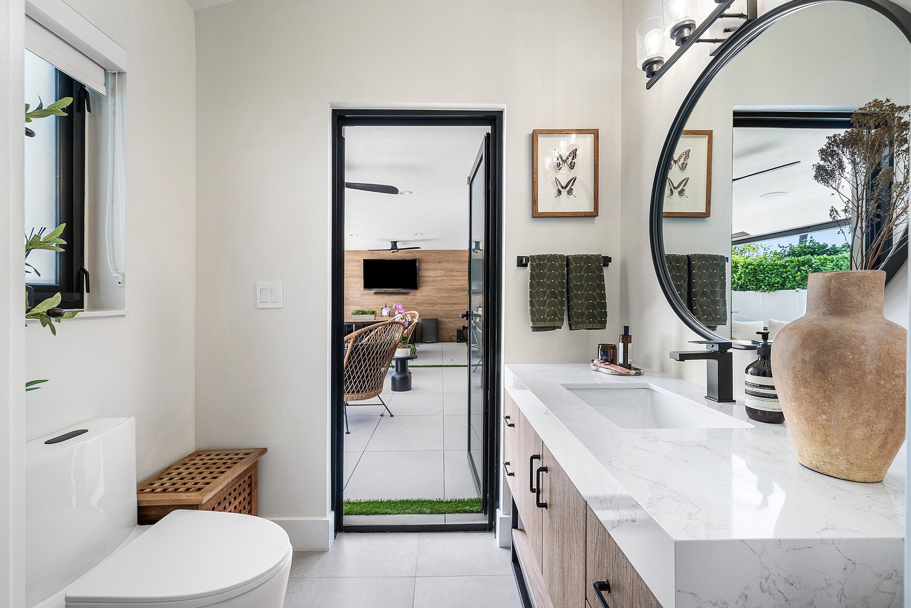 926 SW 35th Court