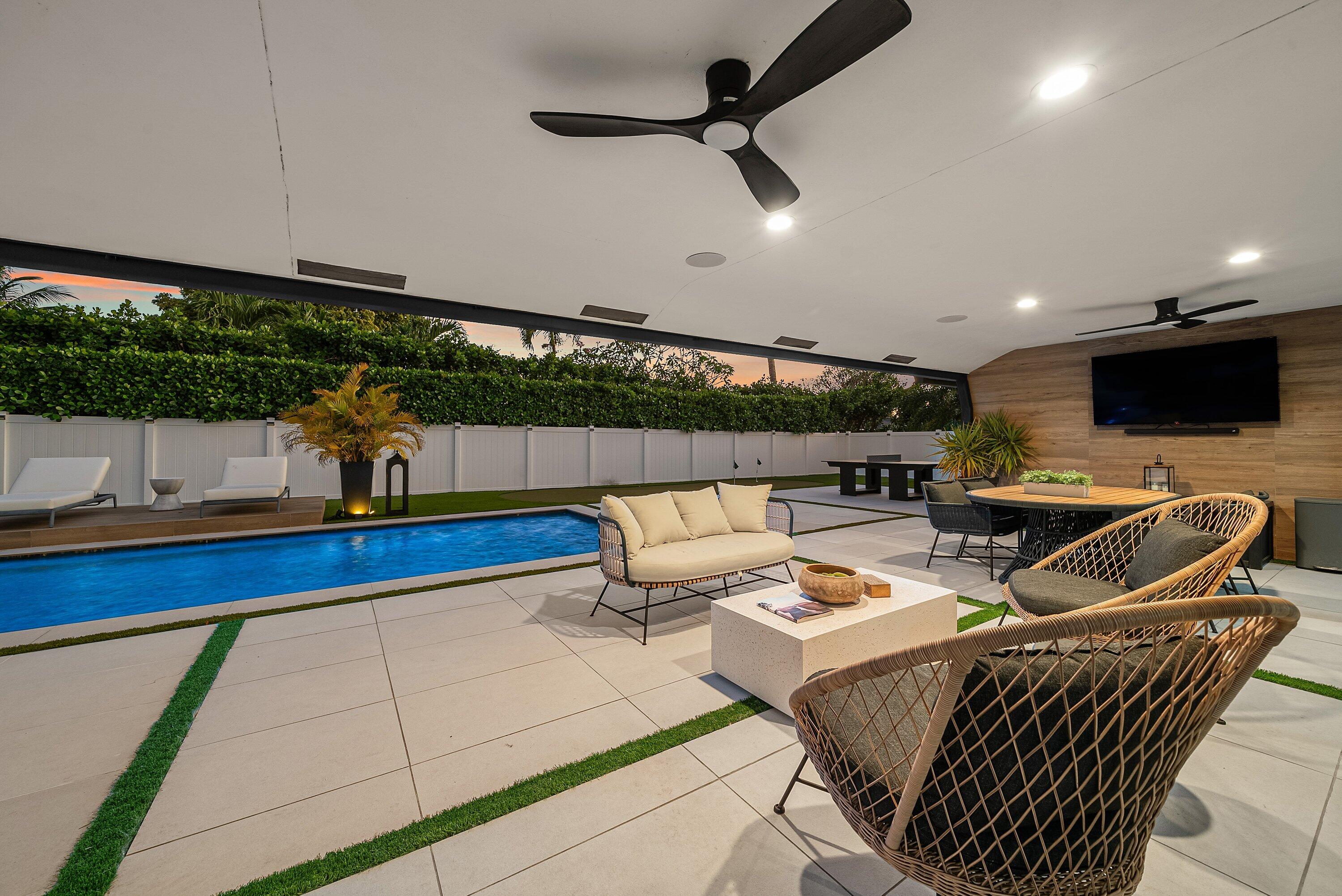 926 SW 35th Court