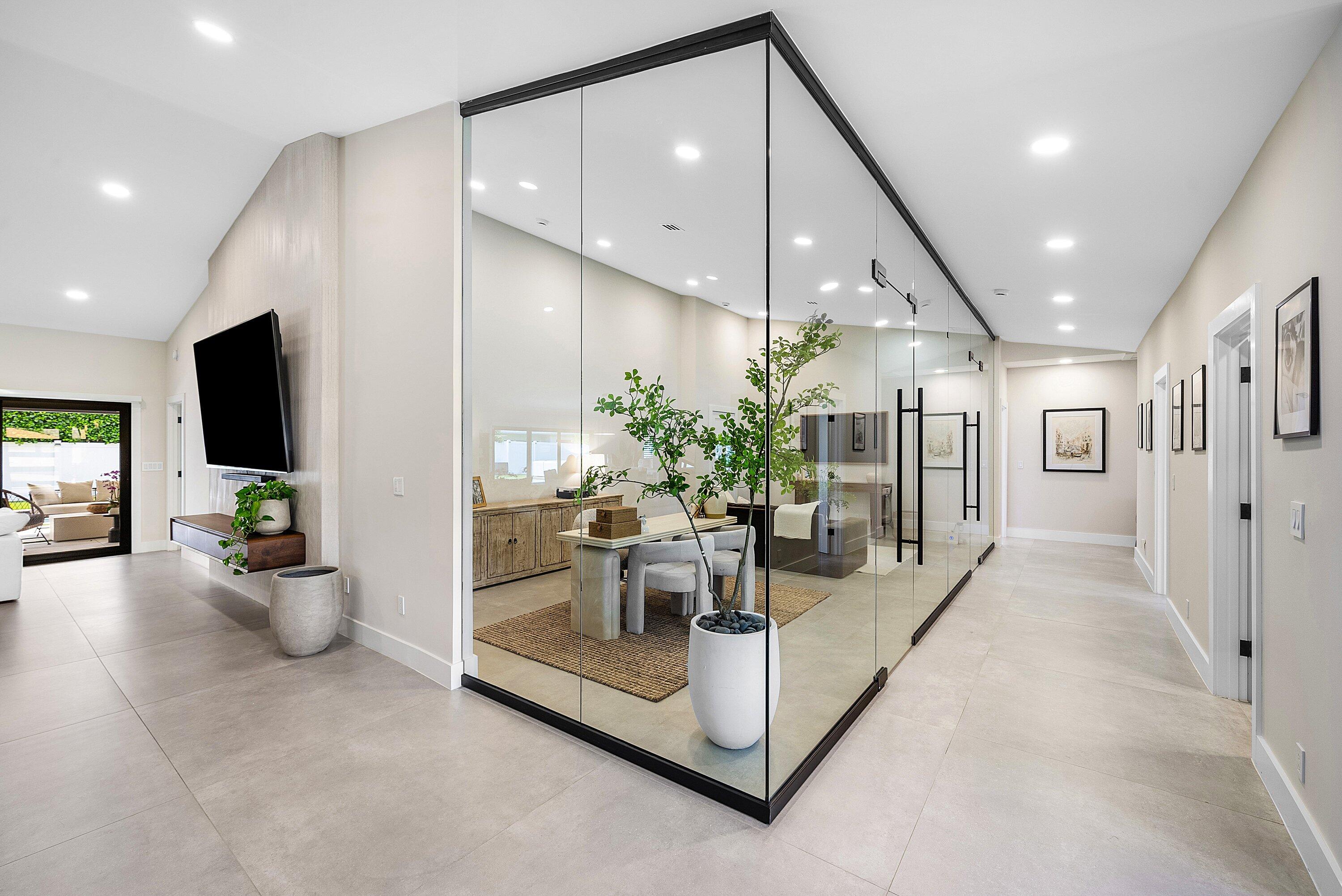 926 SW 35th Court
