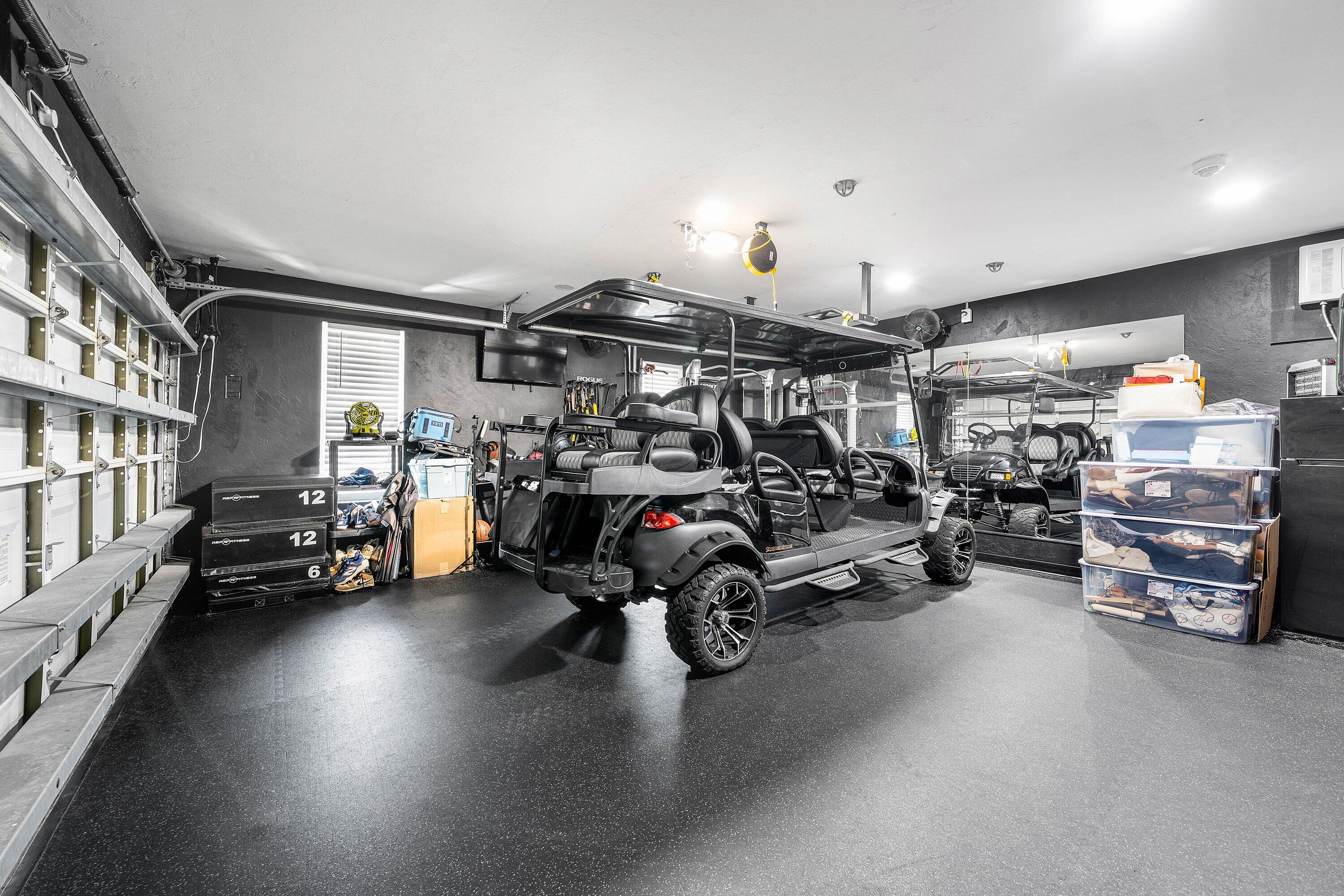 916 SW 37th Court