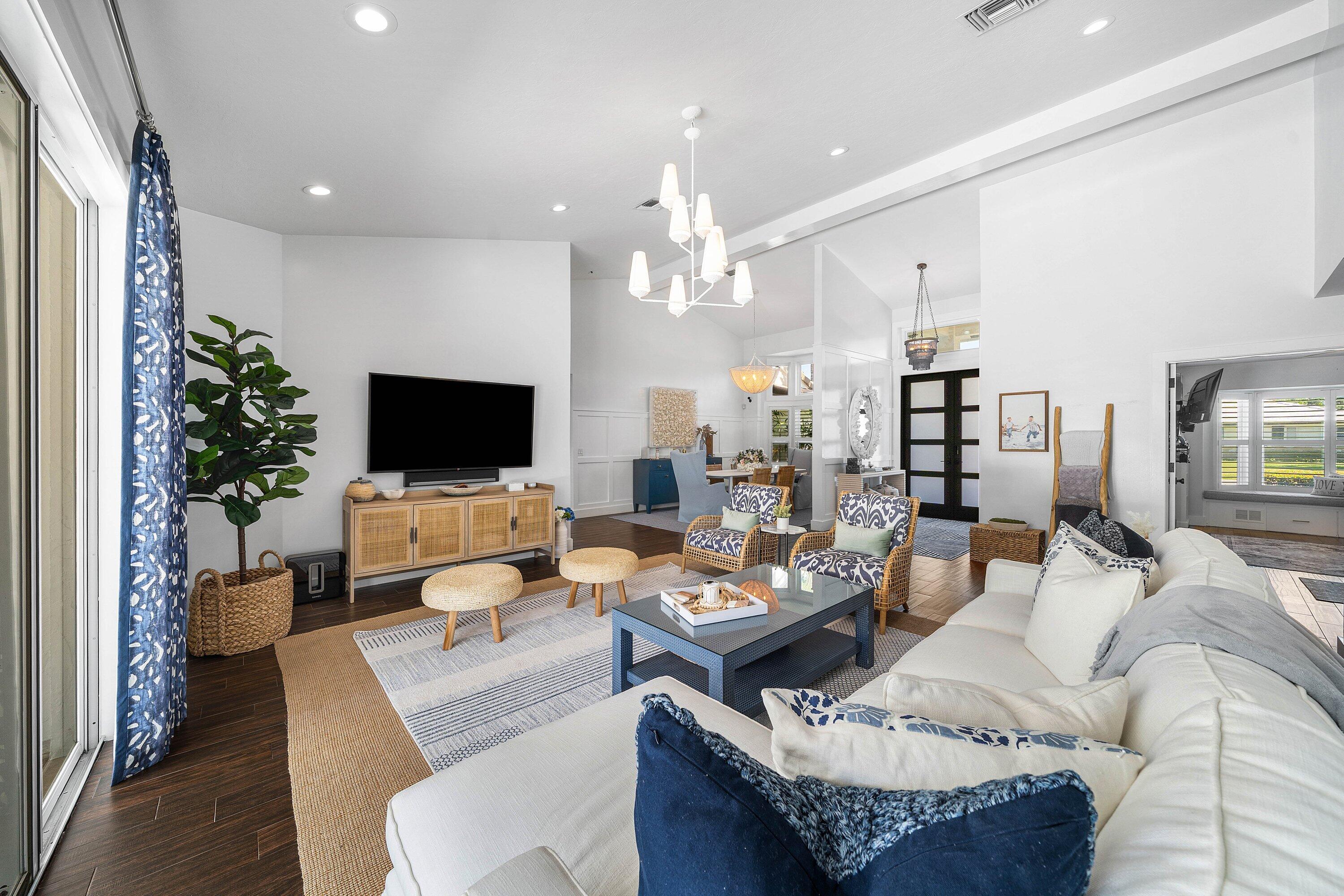 916 SW 37th Court