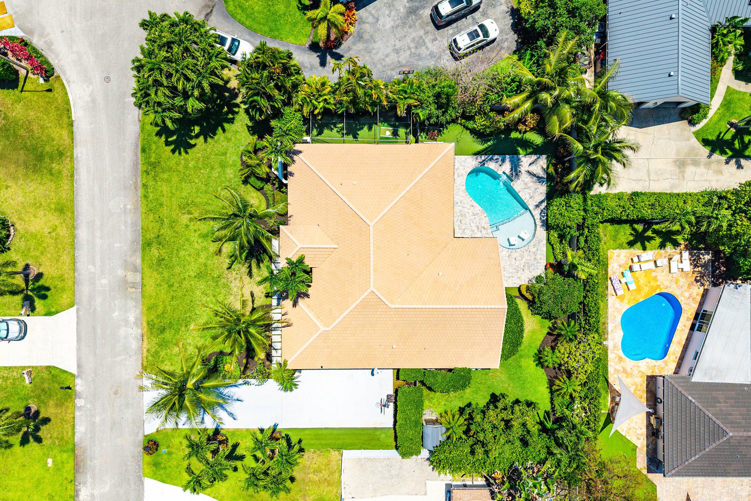 916 SW 37th Court