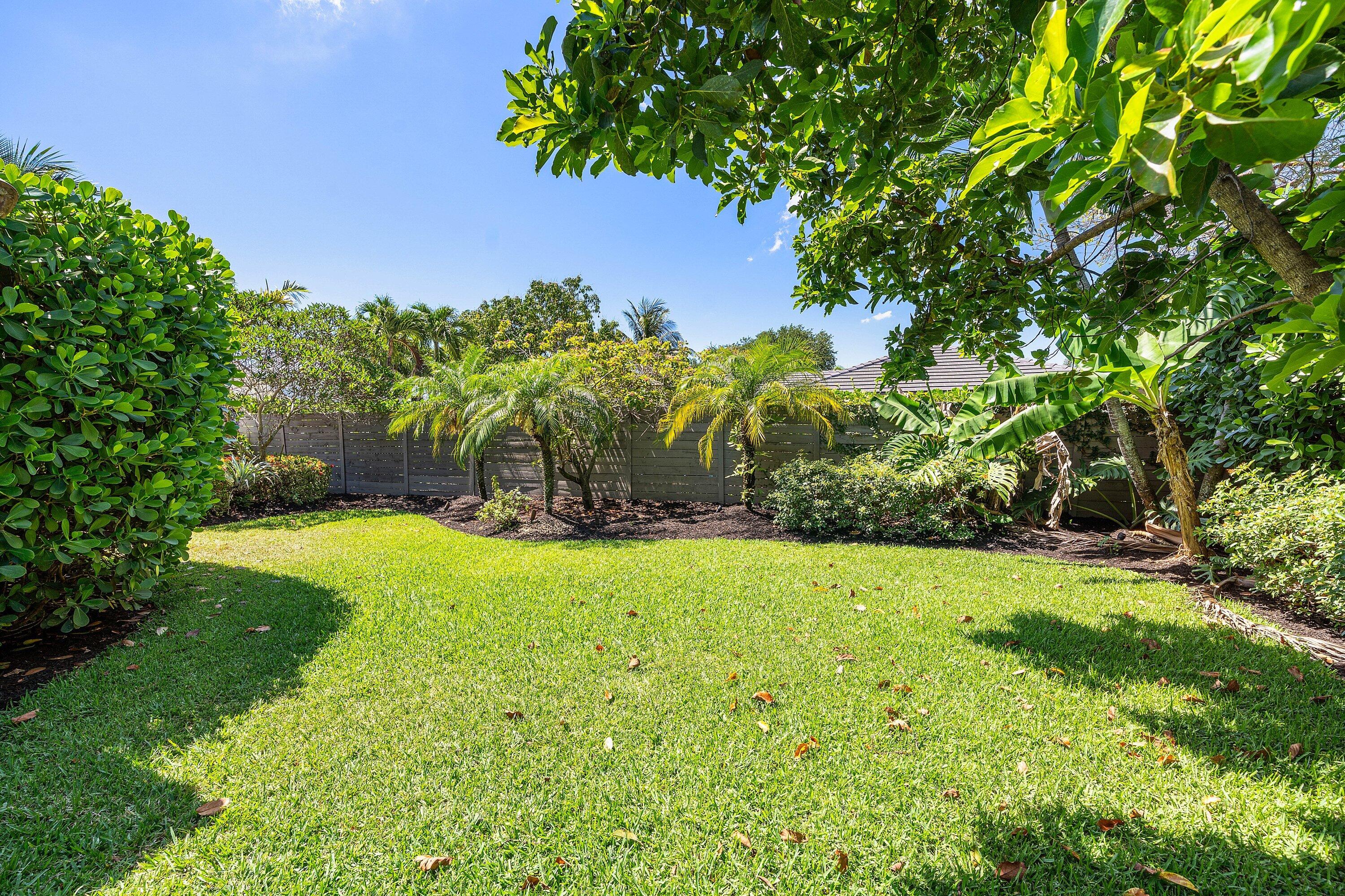 916 SW 37th Court