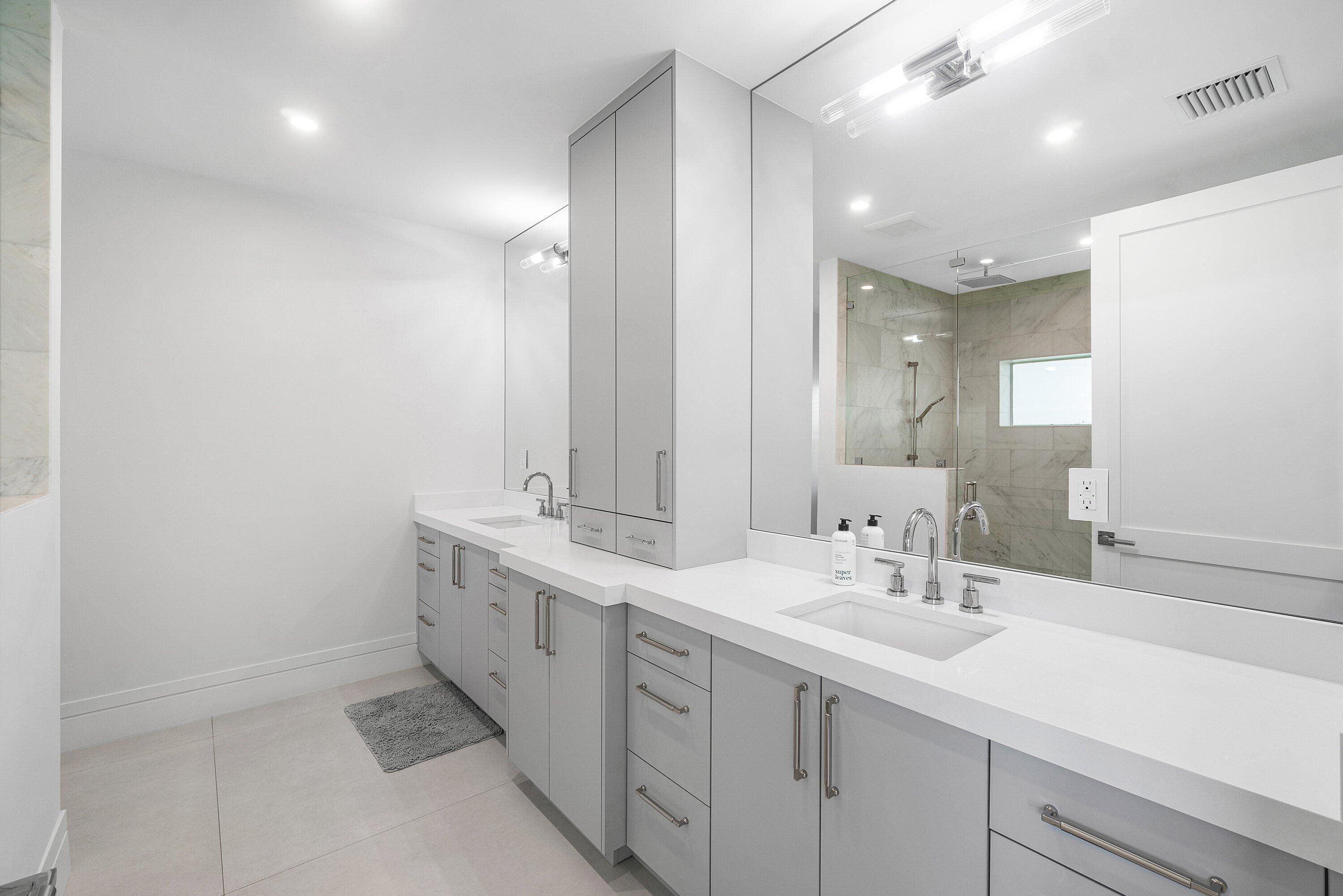 917 SW 36th Court