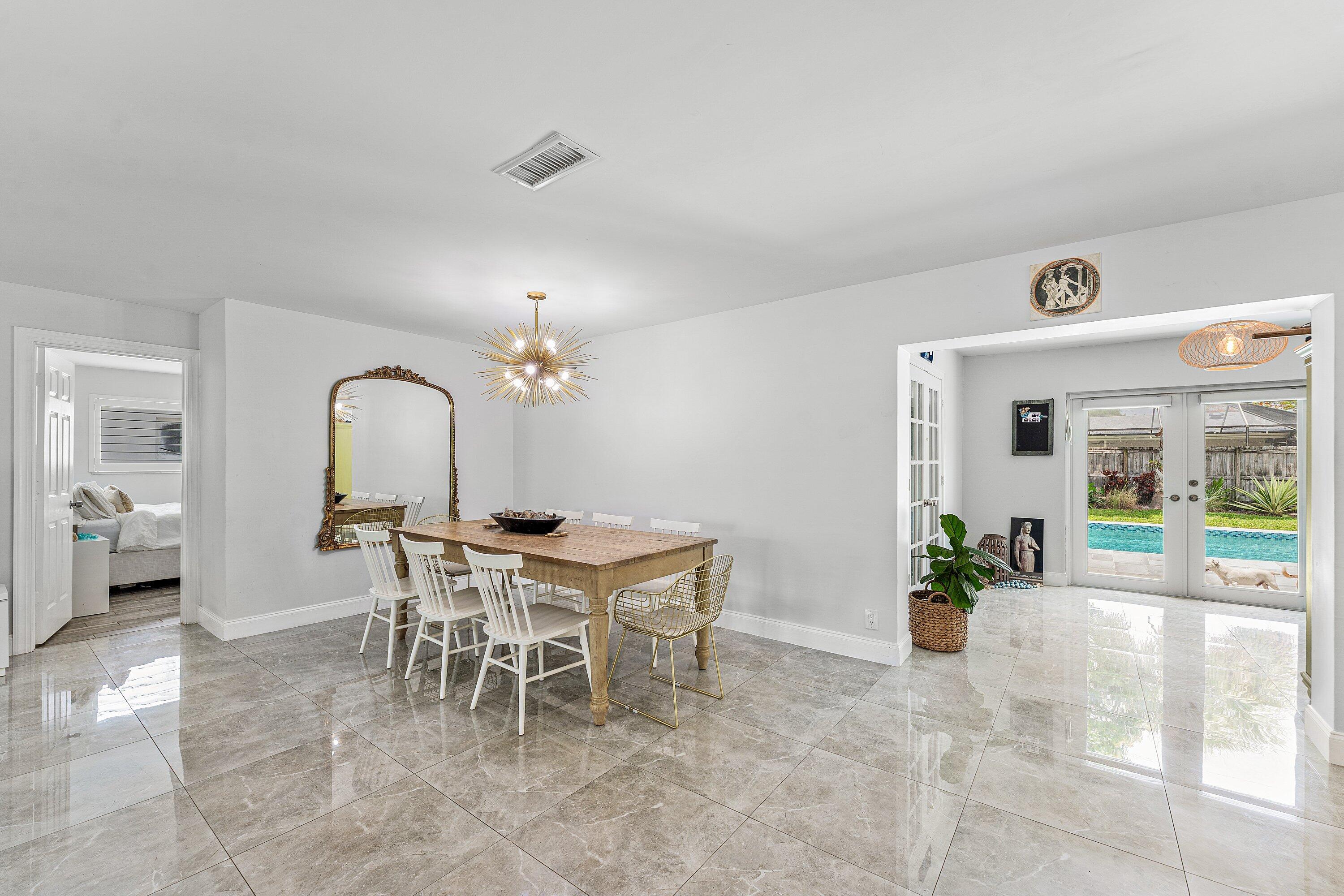 581 NW 13th Drive