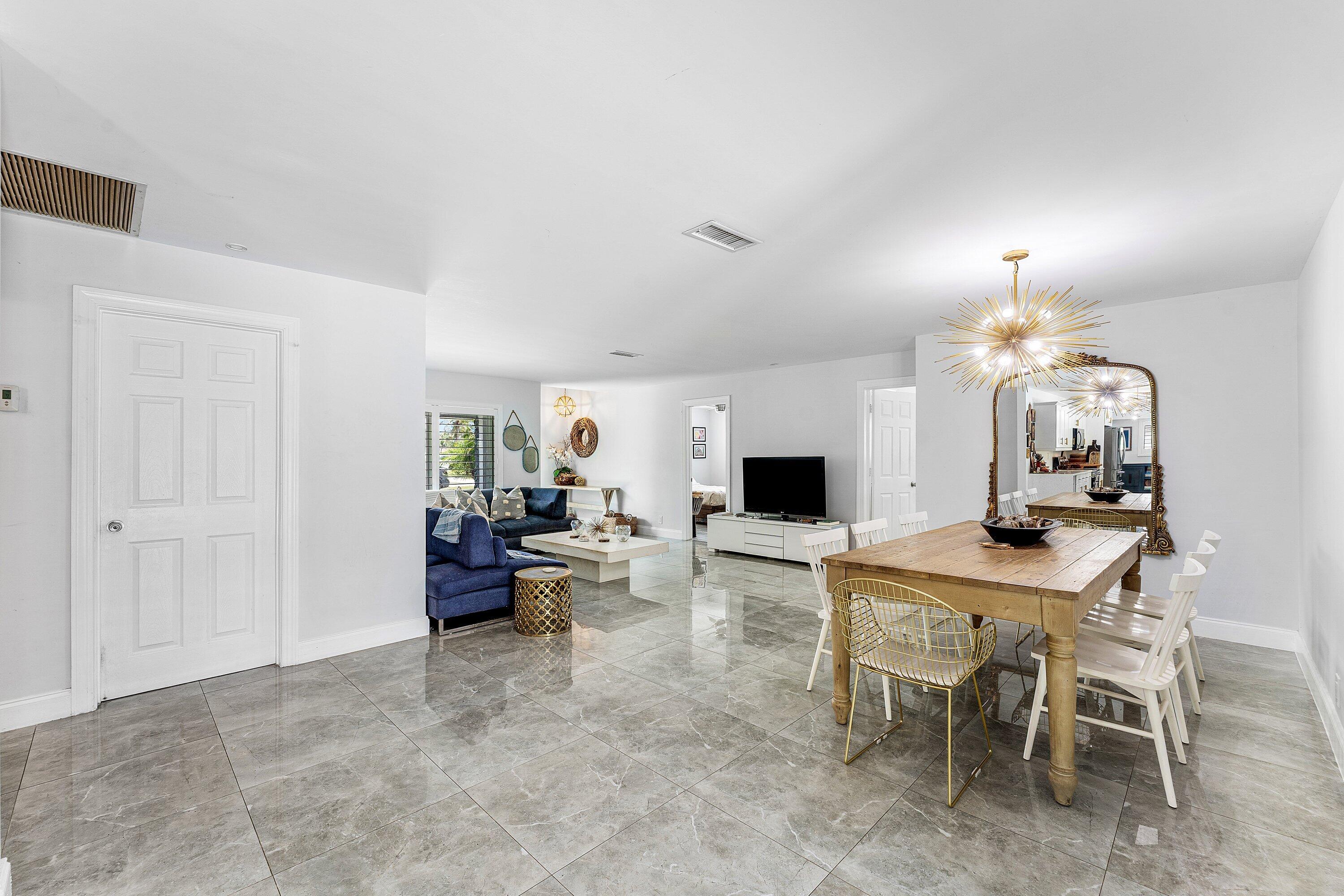 581 NW 13th Drive