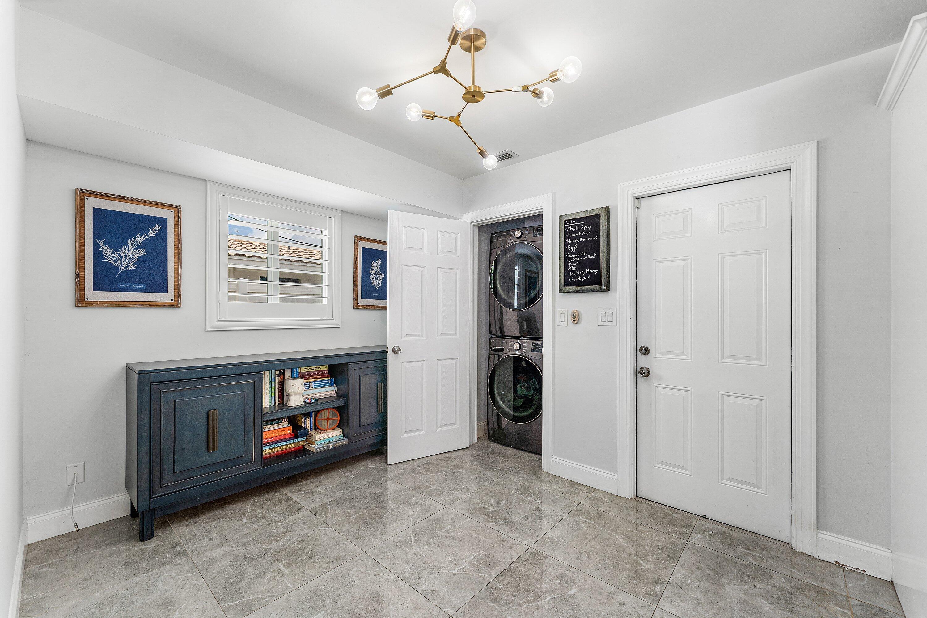 581 NW 13th Drive