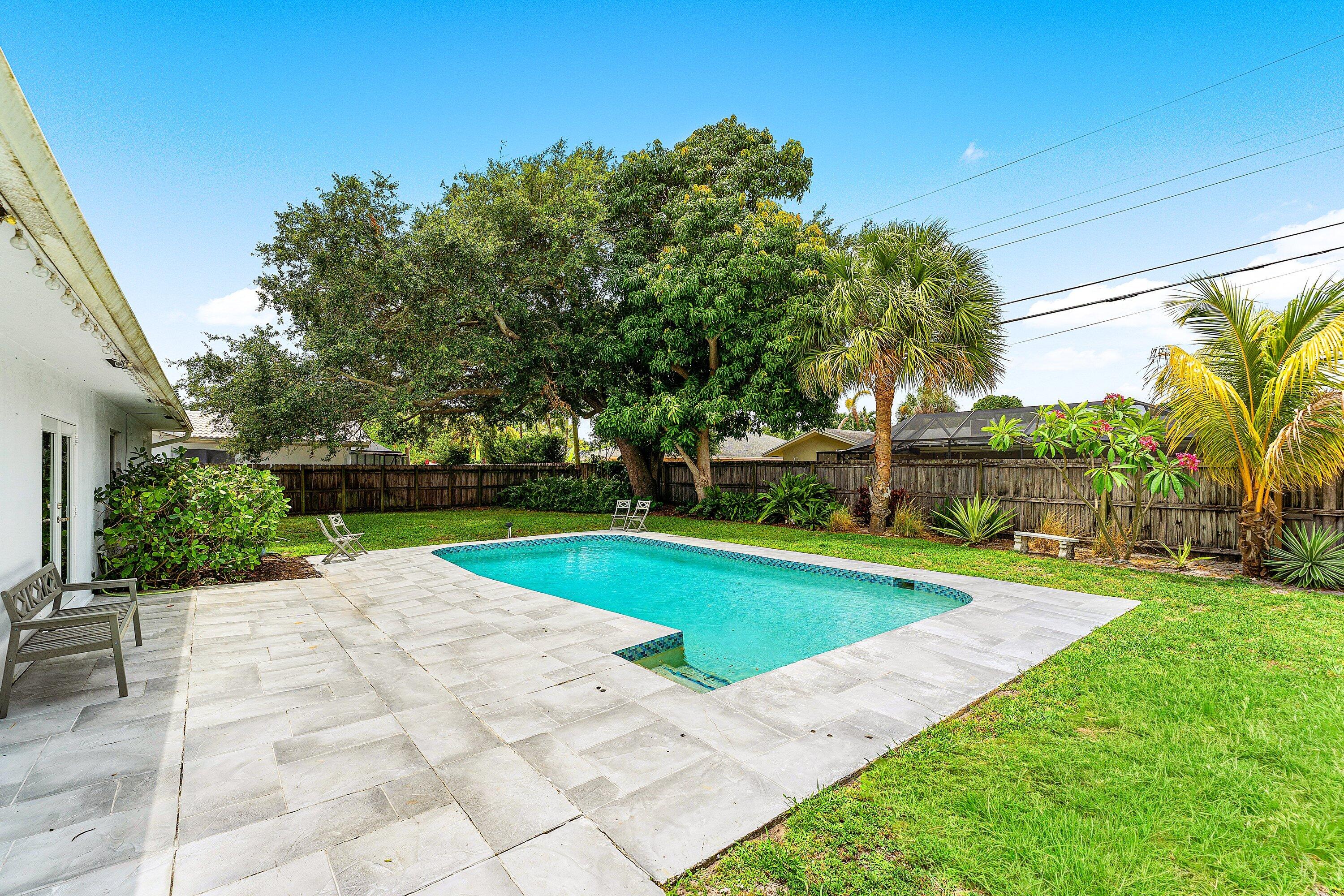 581 NW 13th Drive