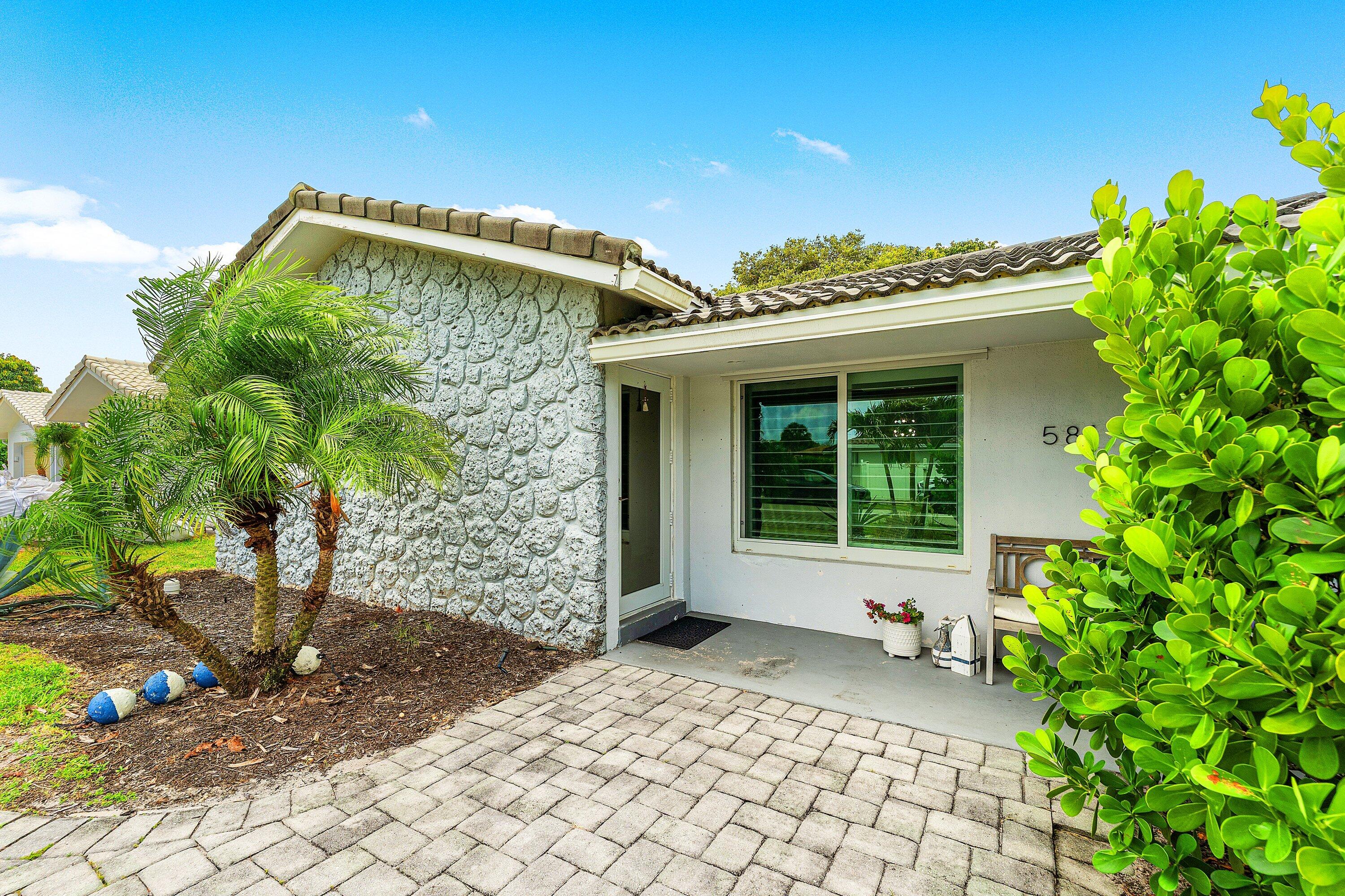 581 NW 13th Drive