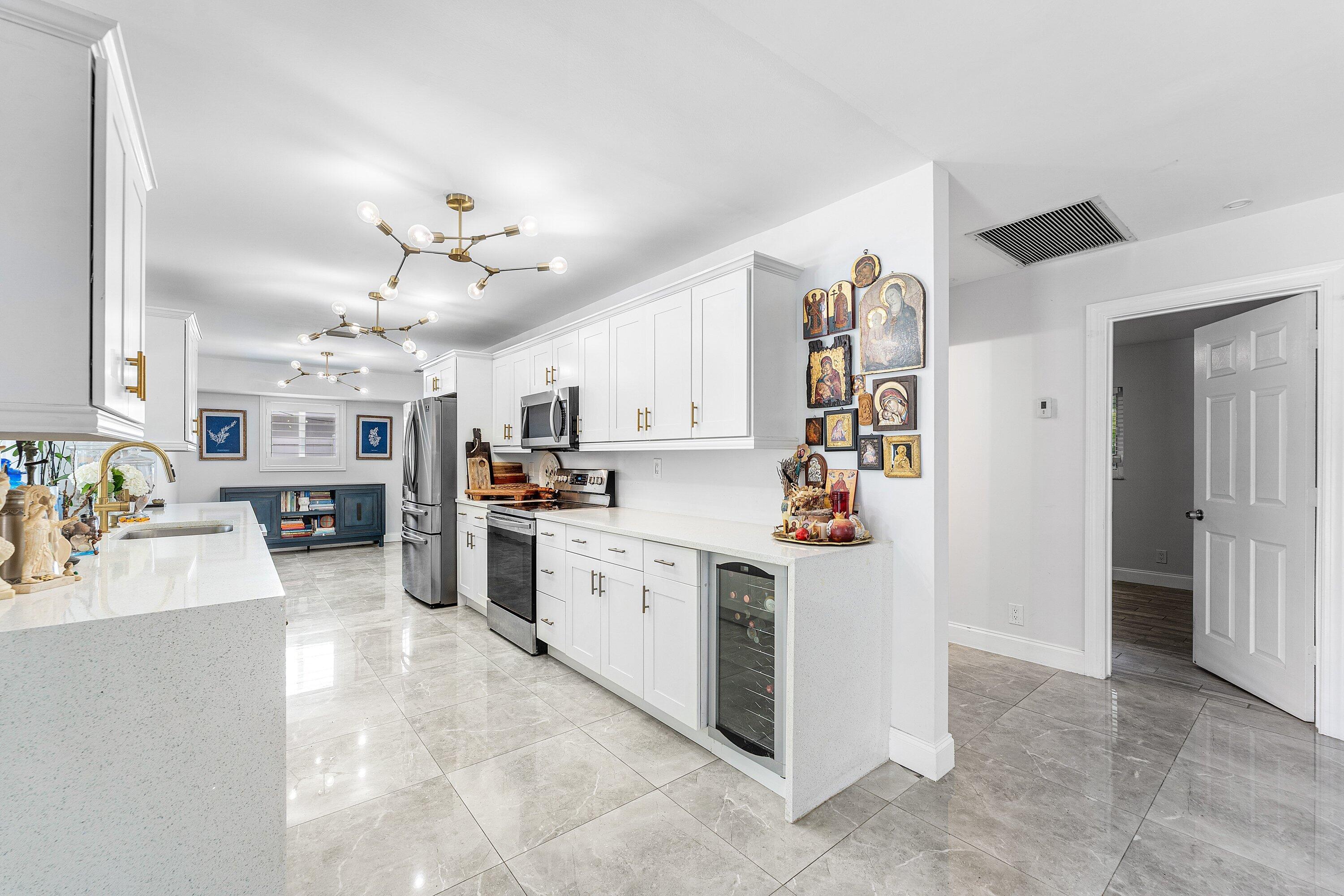 581 NW 13th Drive