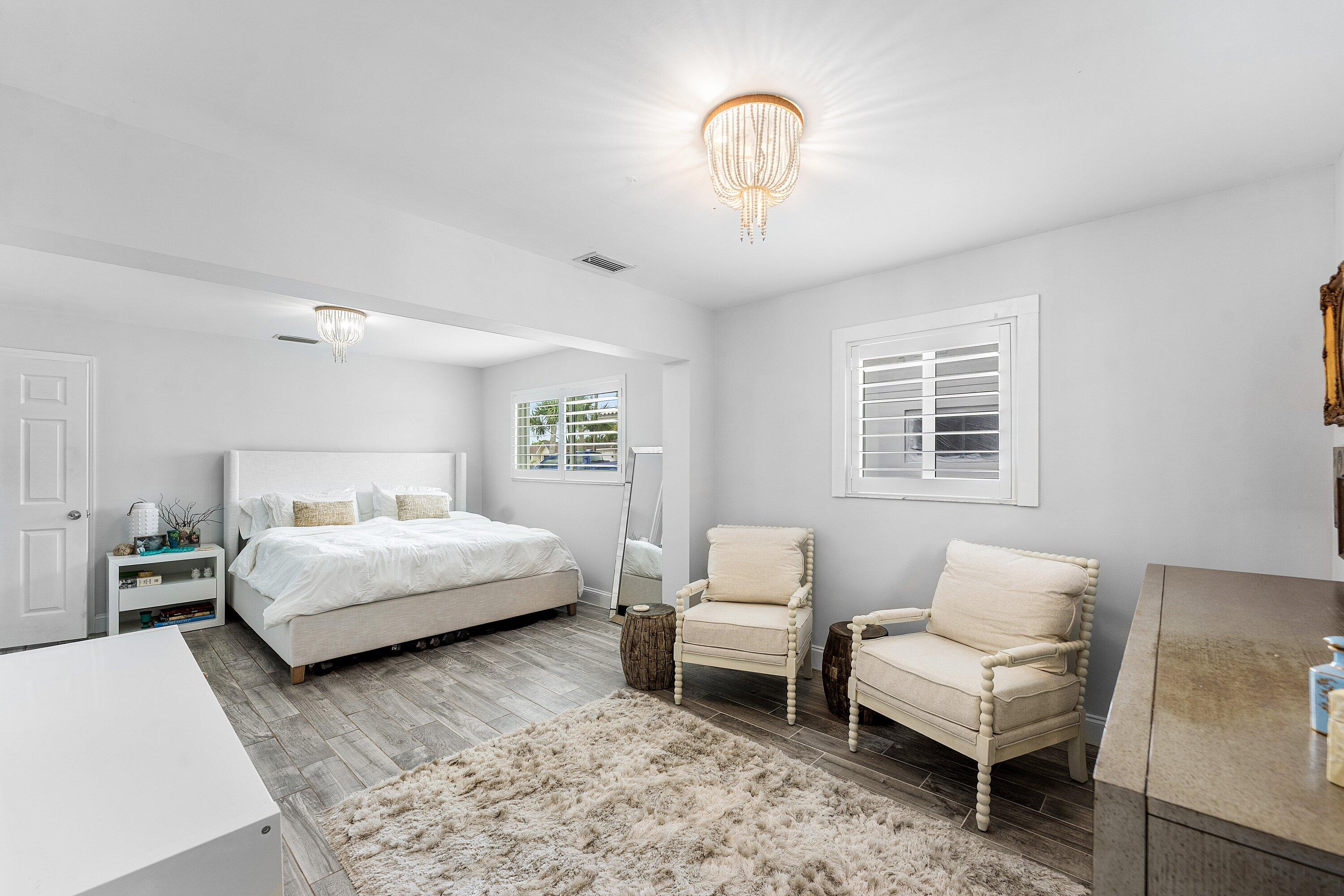 581 NW 13th Drive
