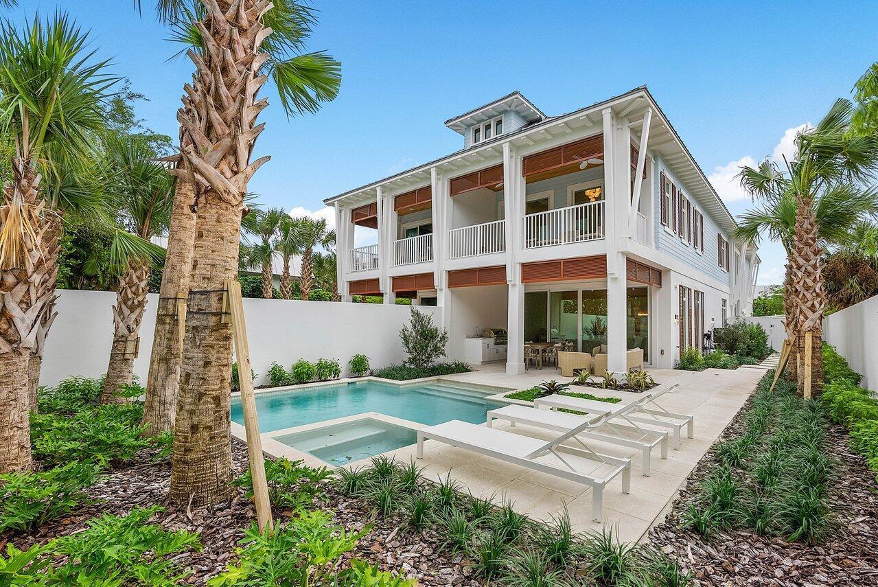909 Bond Way