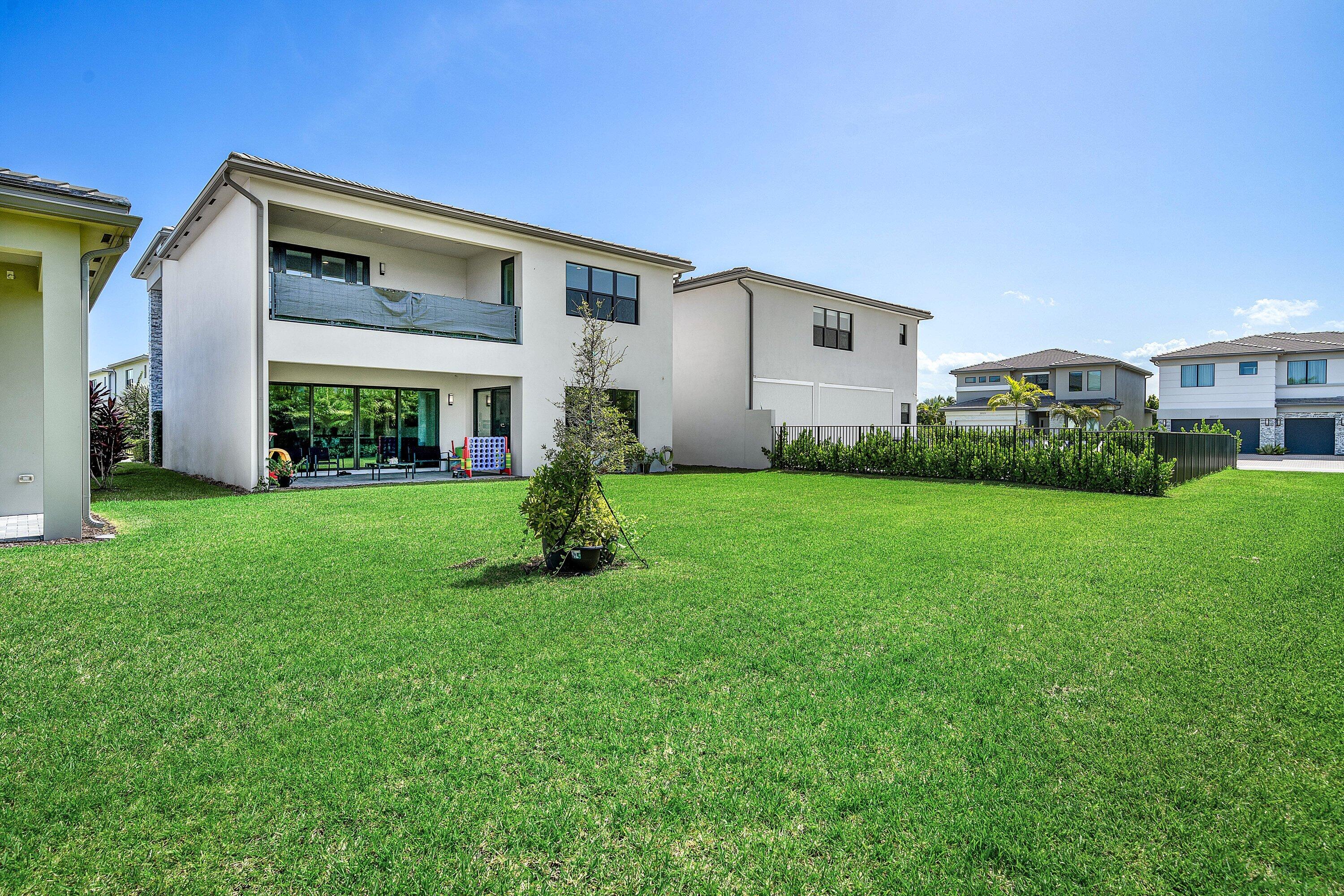 8381 Fishers Island Way