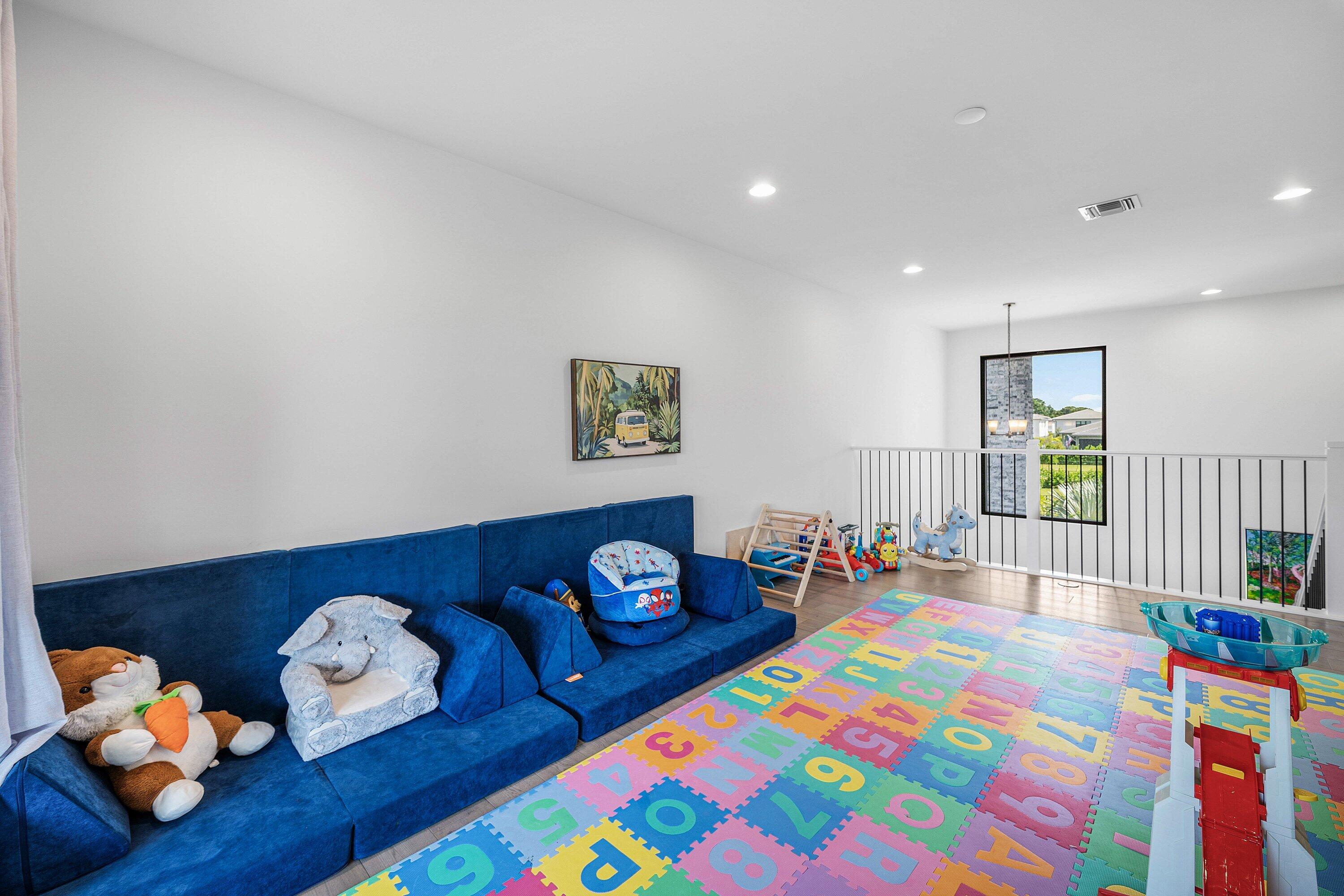 8381 Fishers Island Way
