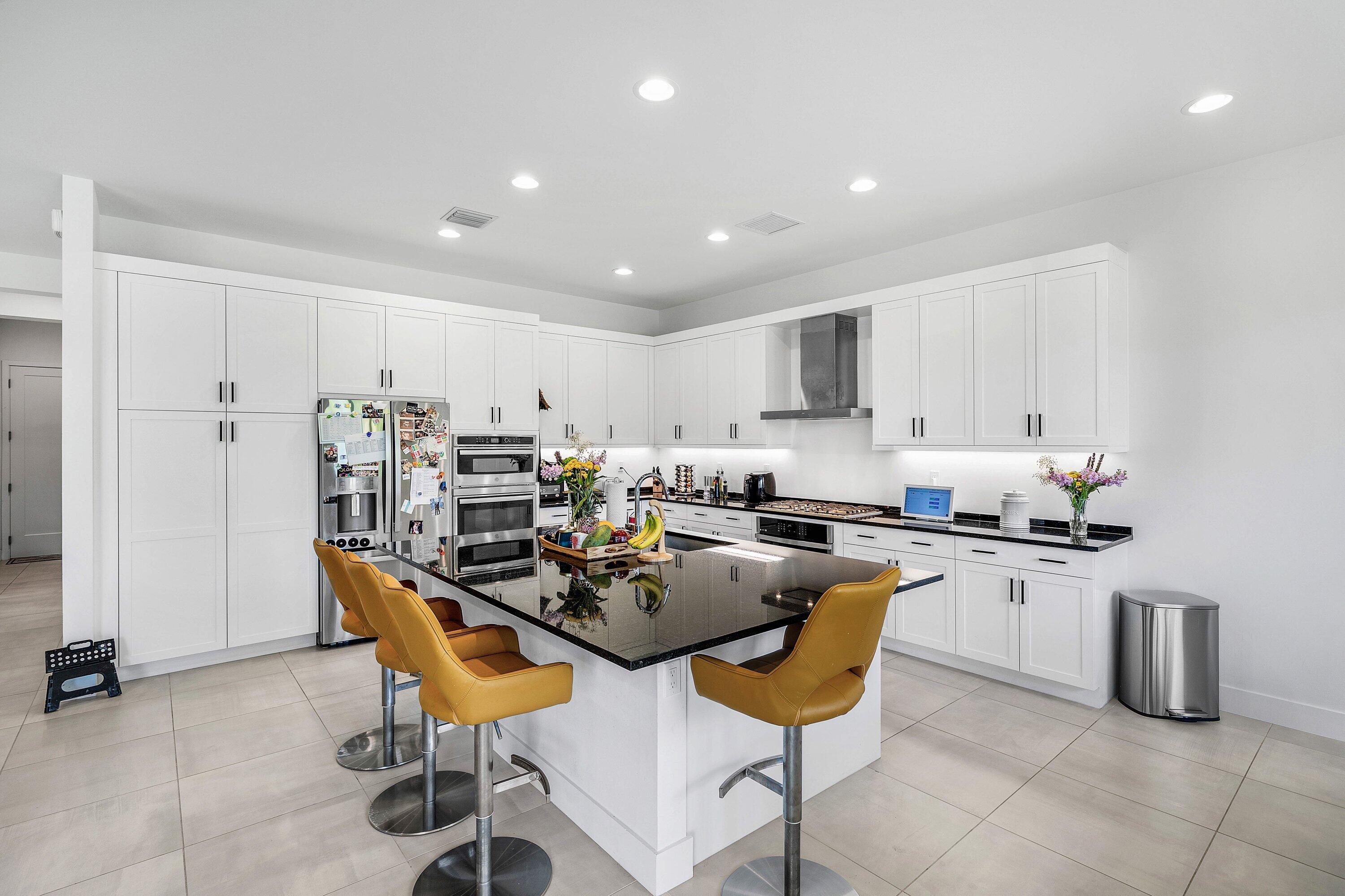 8381 Fishers Island Way