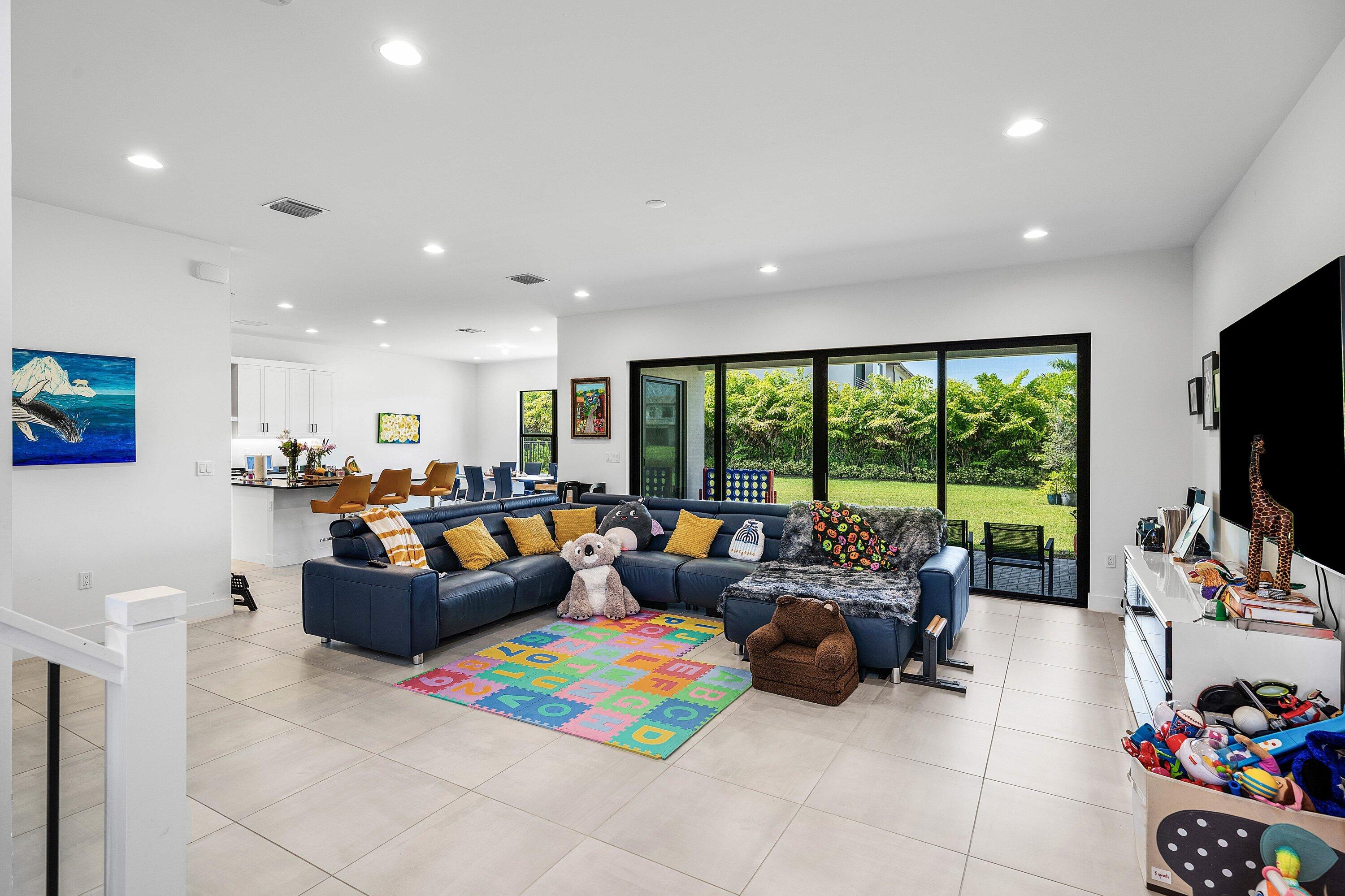8381 Fishers Island Way
