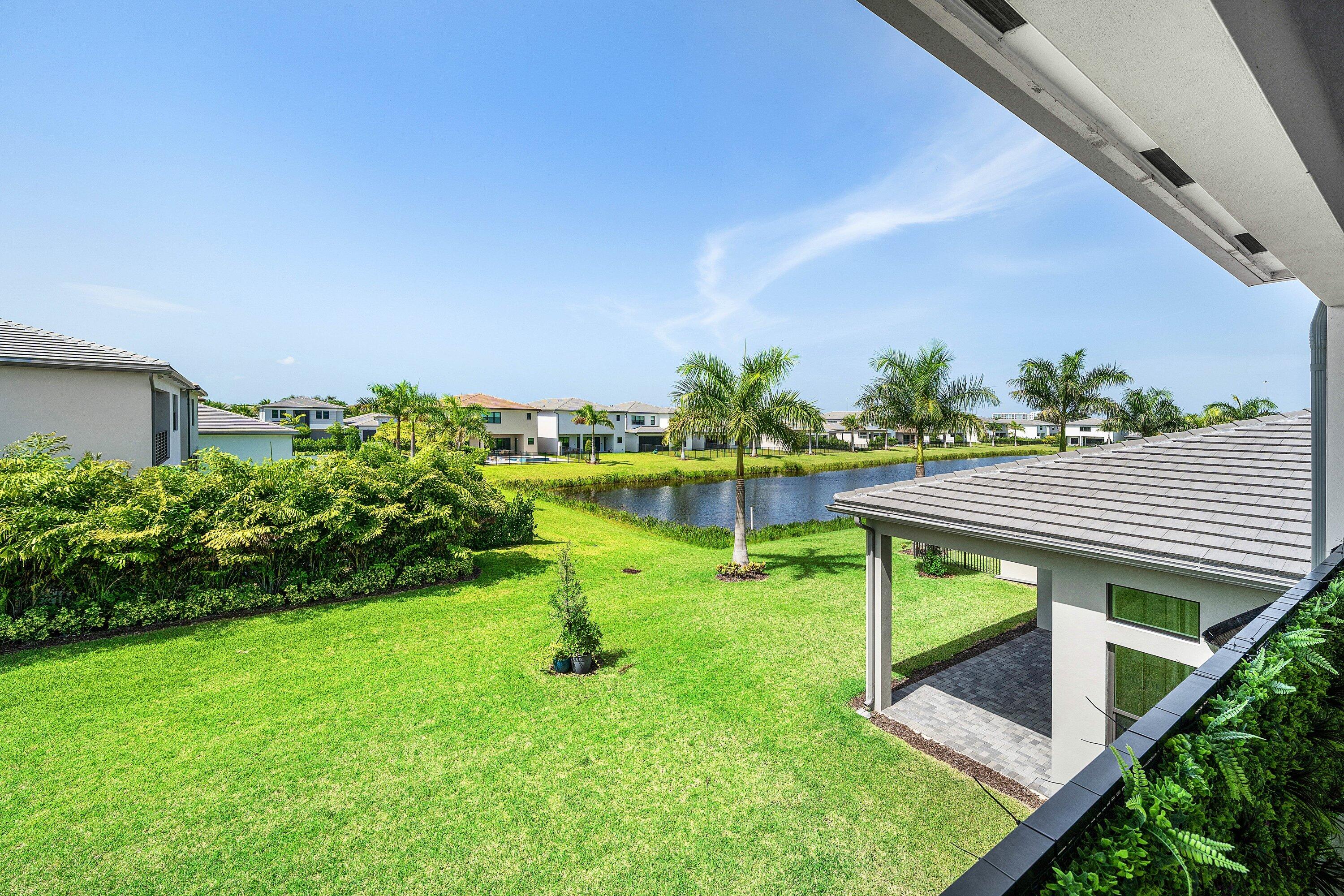 8381 Fishers Island Way