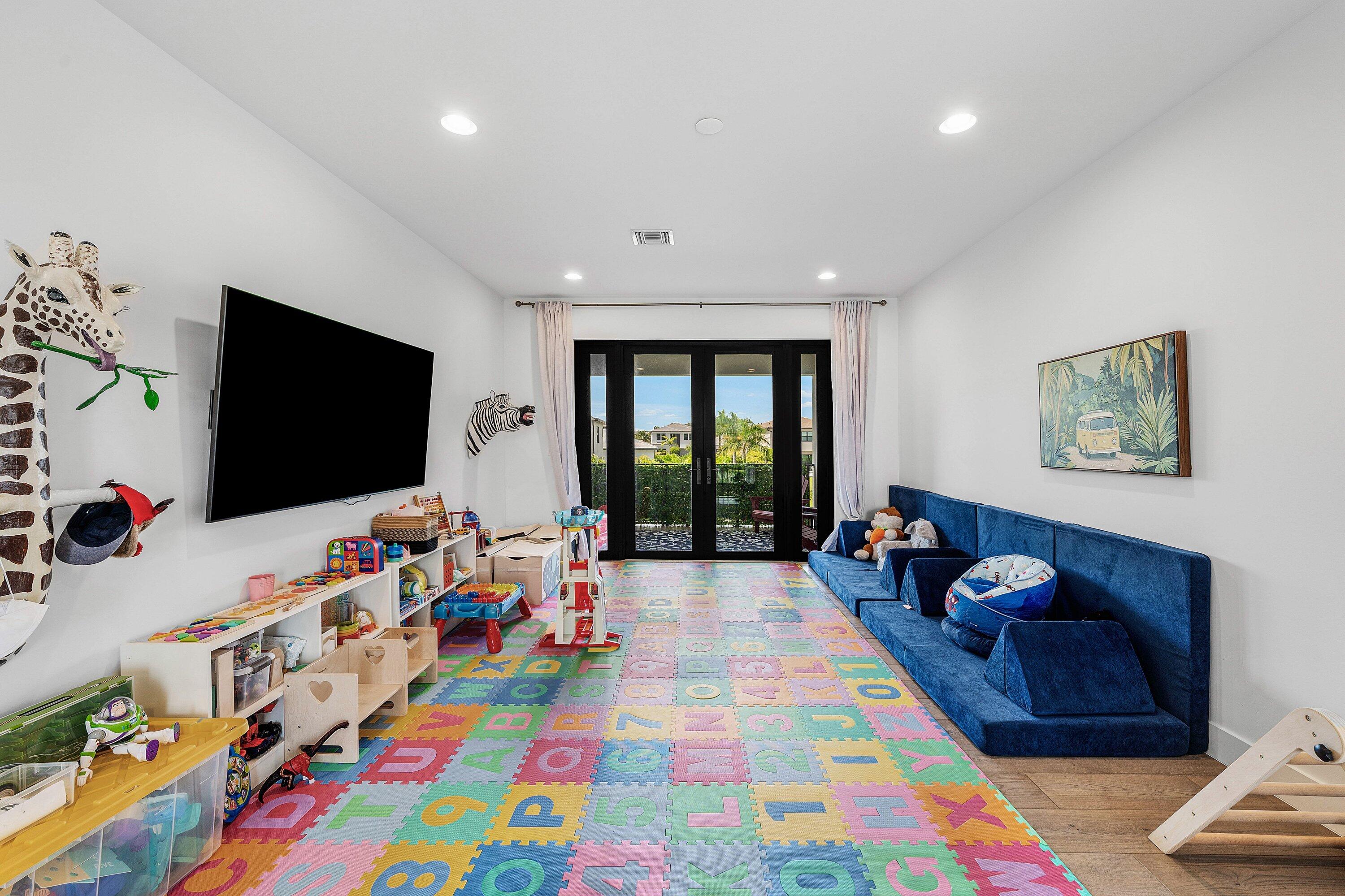 8381 Fishers Island Way