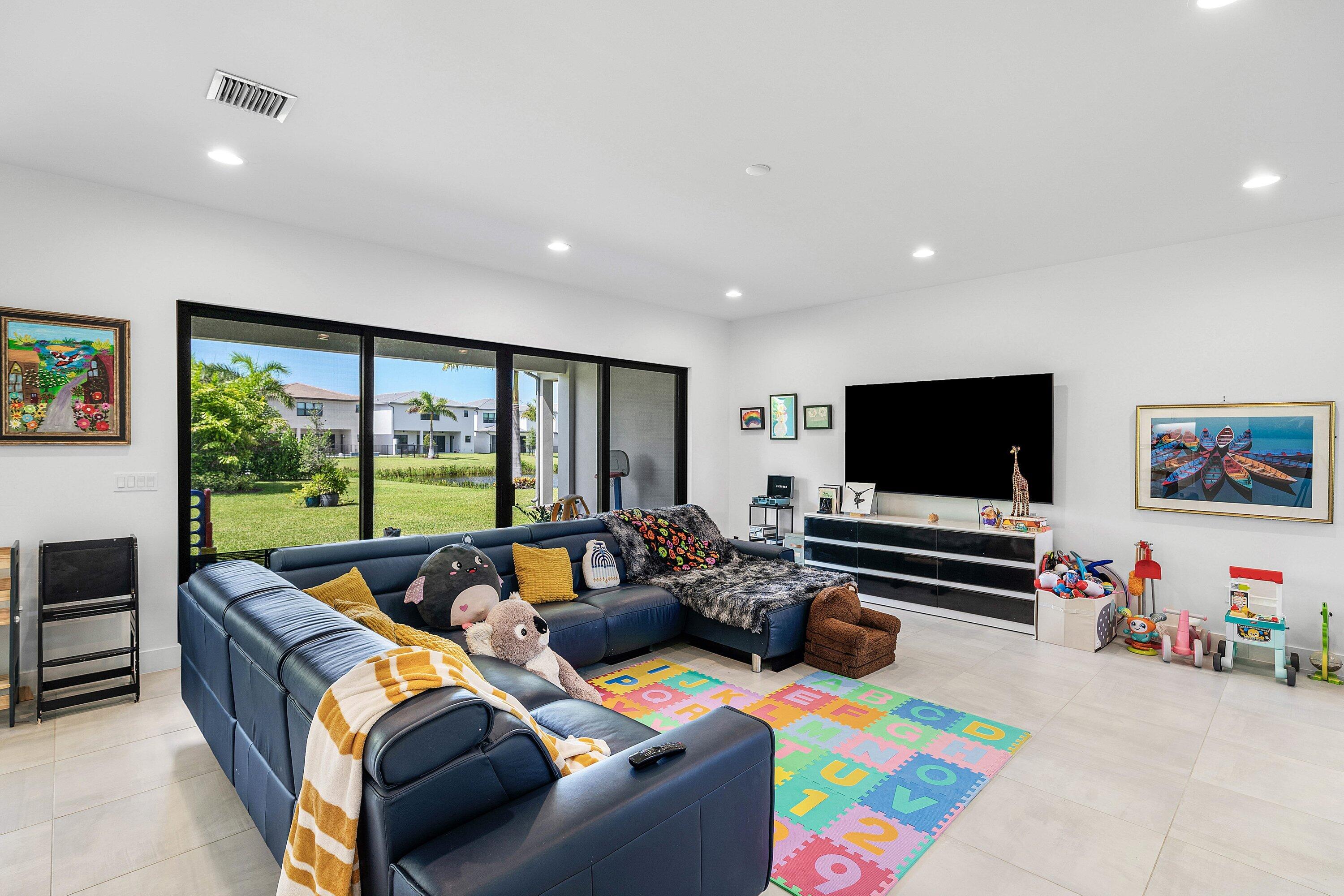 8381 Fishers Island Way