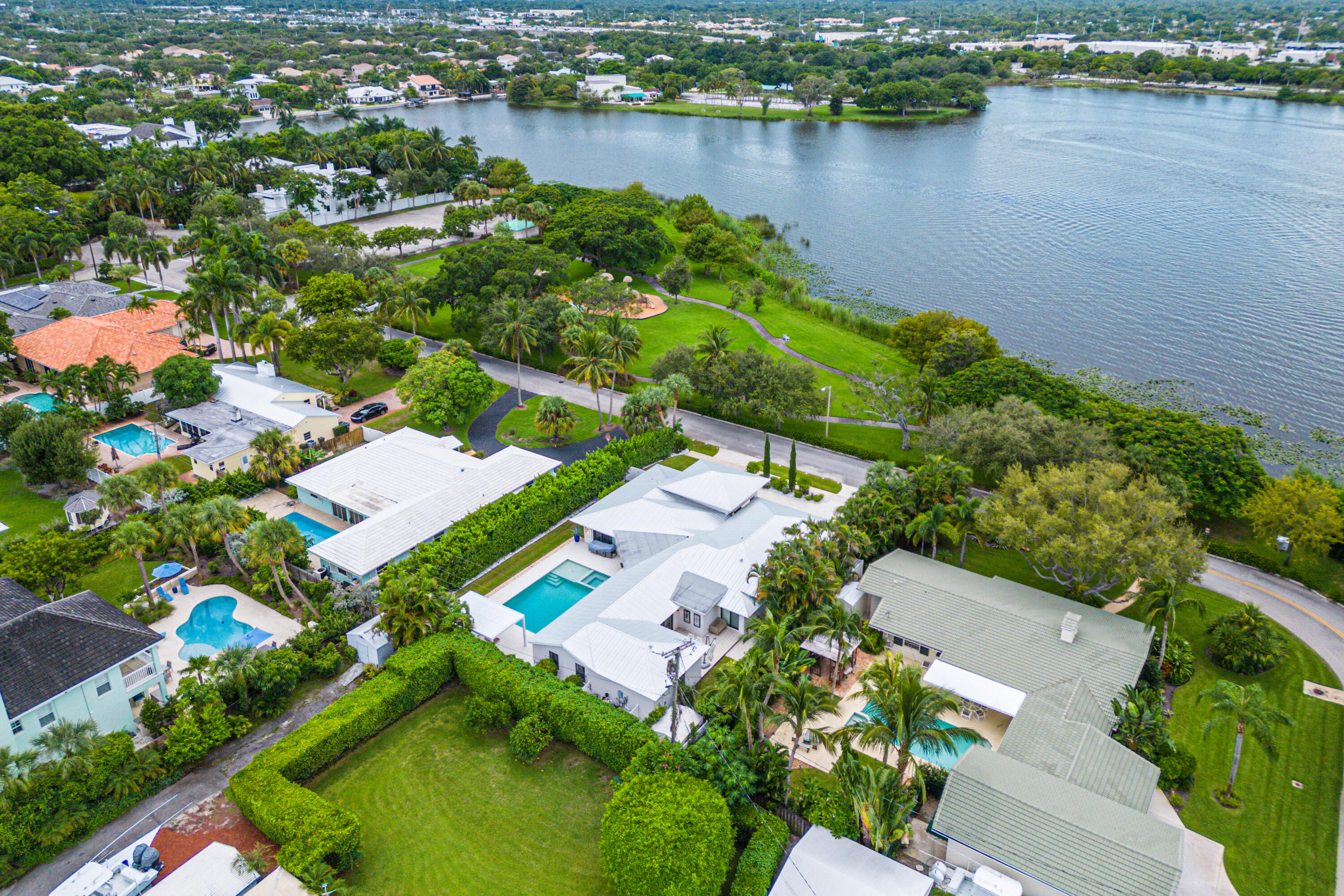1117 Lake Drive