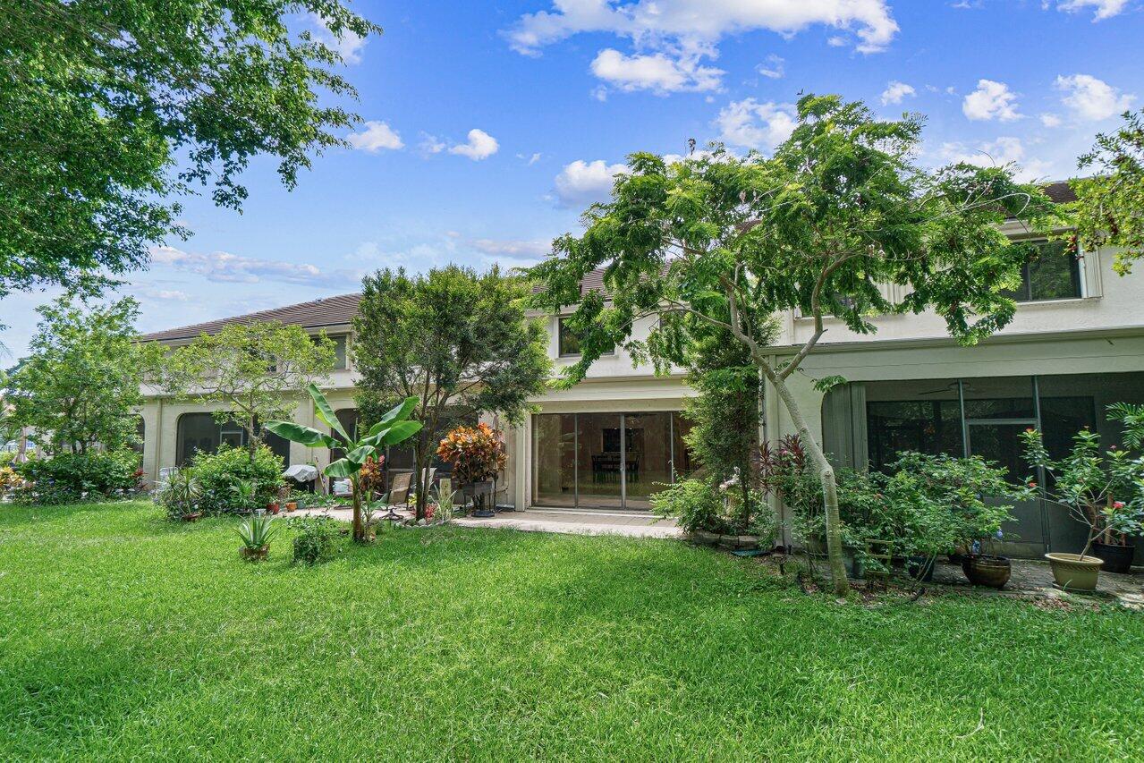 6366 Longboat Lane 105