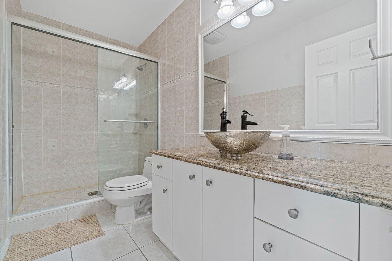 6366 Longboat Lane 105