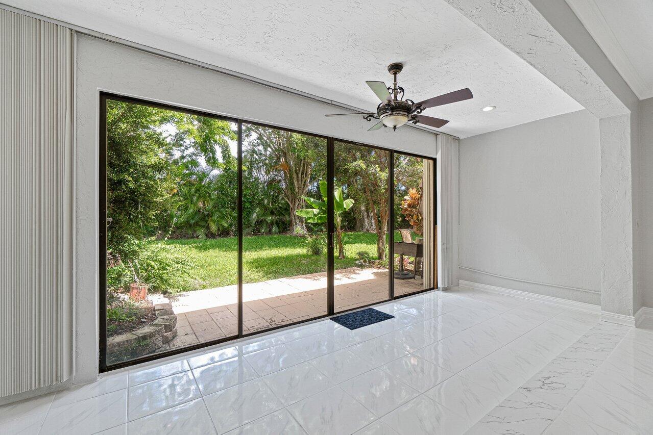 6366 Longboat Lane 105