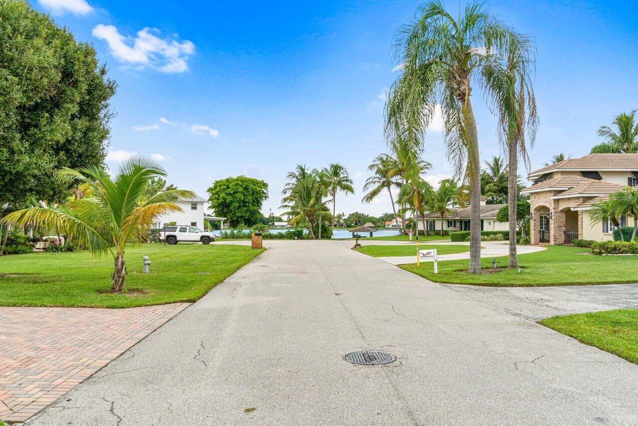 1 NW 25th Street