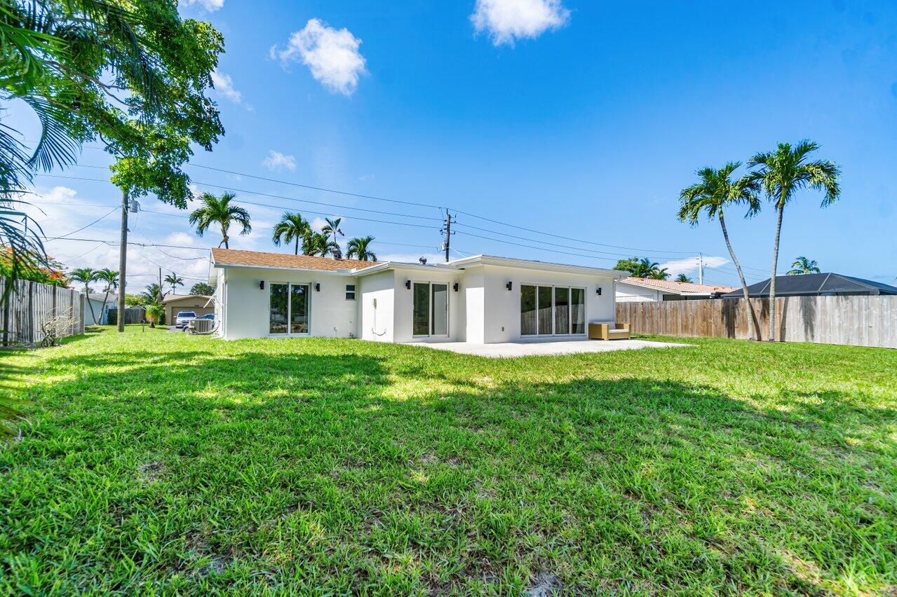 1174 SW 28th Avenue