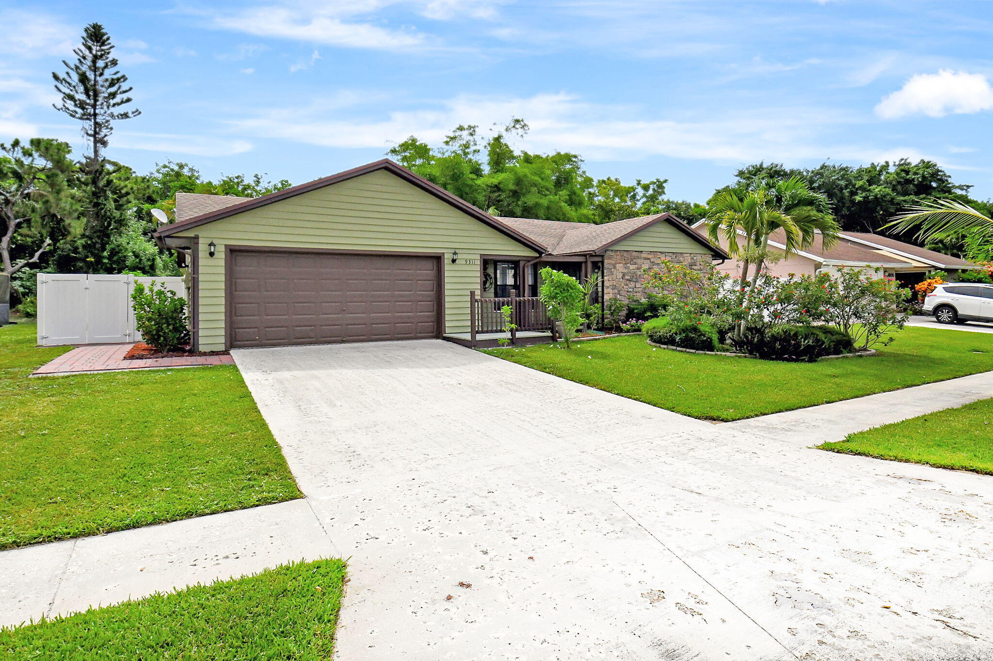 9311 Longmeadow Circle