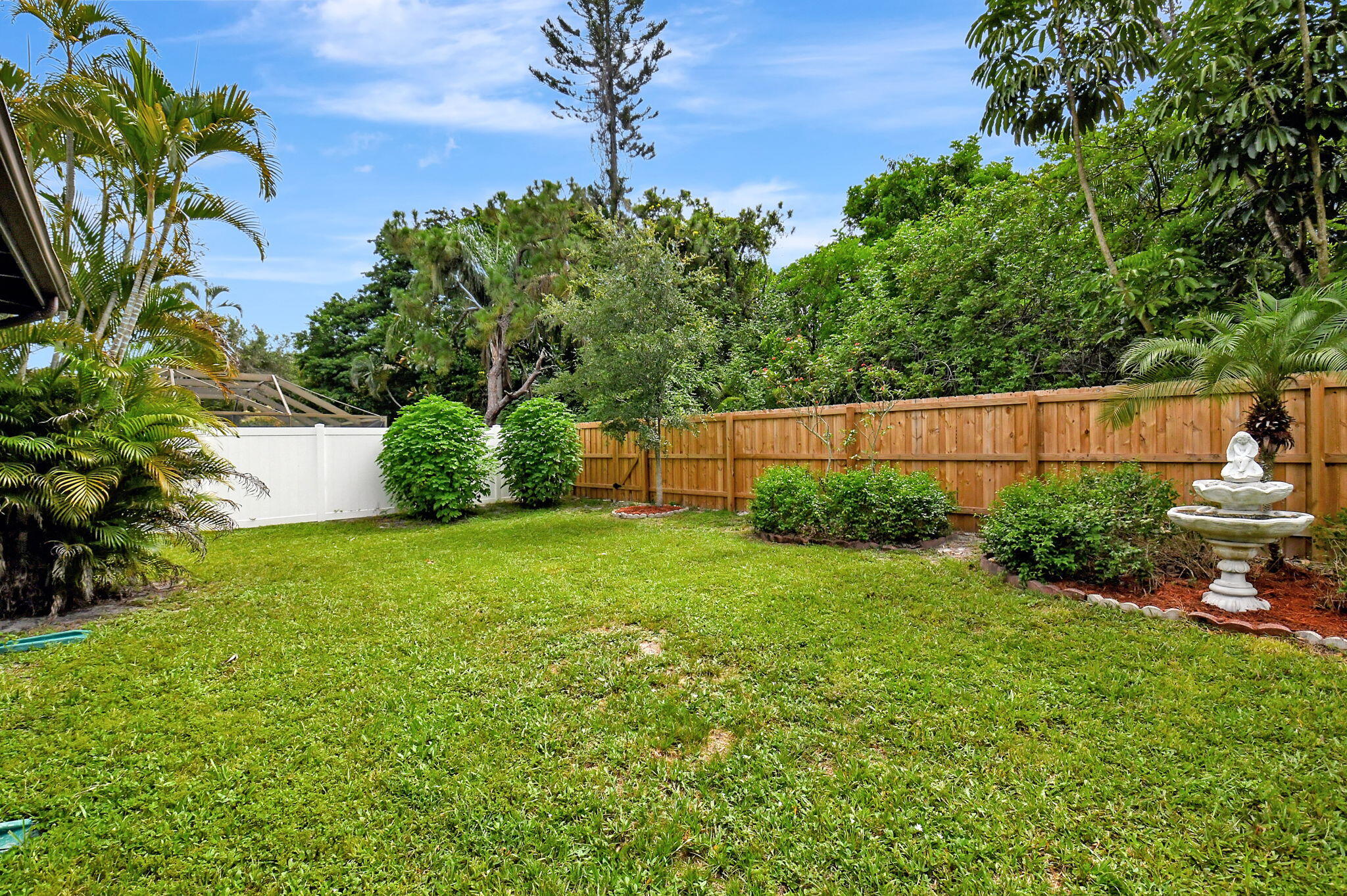 9311 Longmeadow Circle