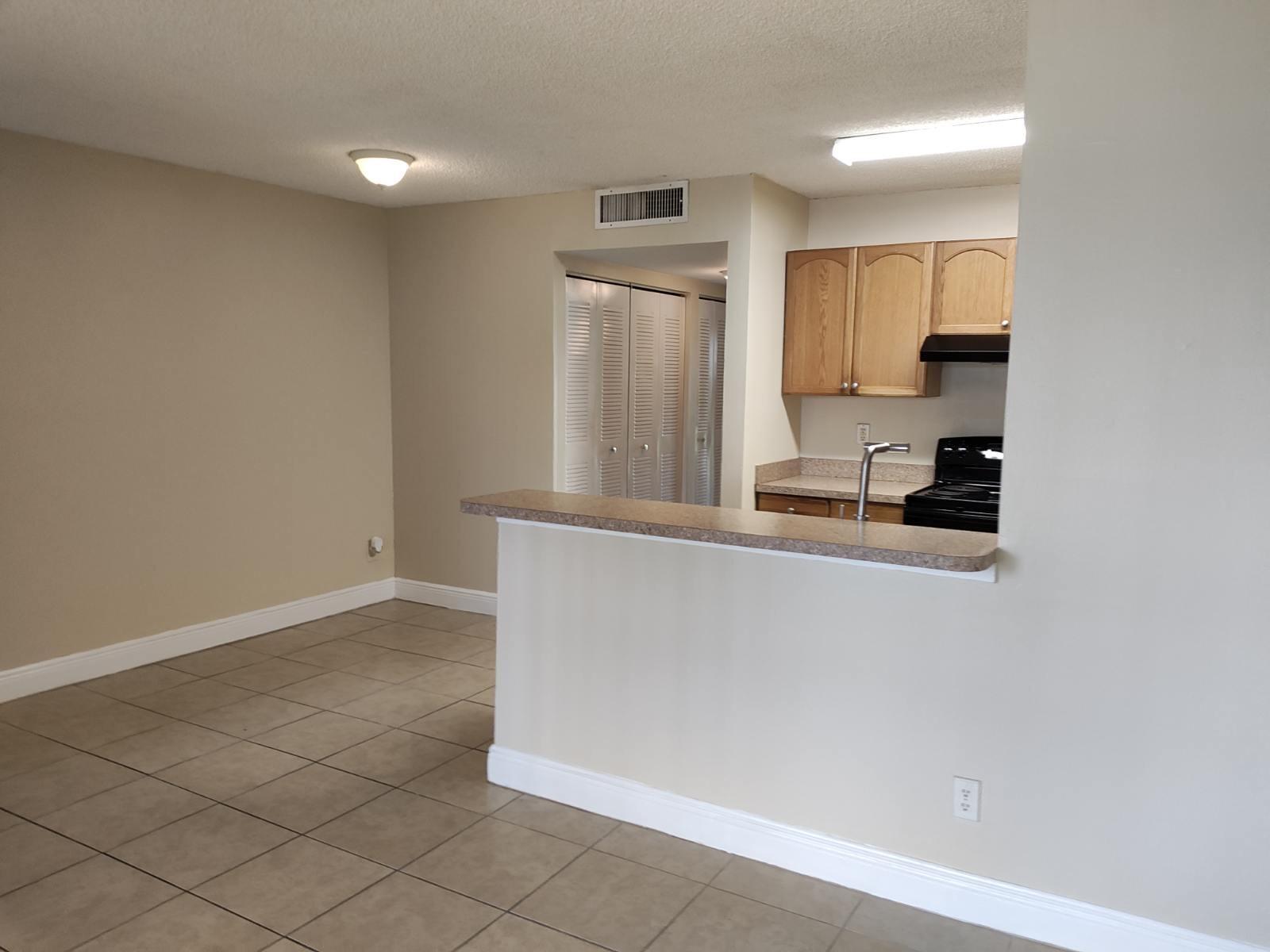 1617 Meadows Circle Circle W 1617