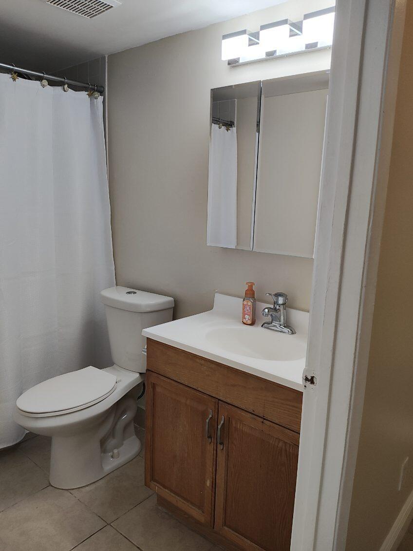 1617 Meadows Circle Circle W 1617