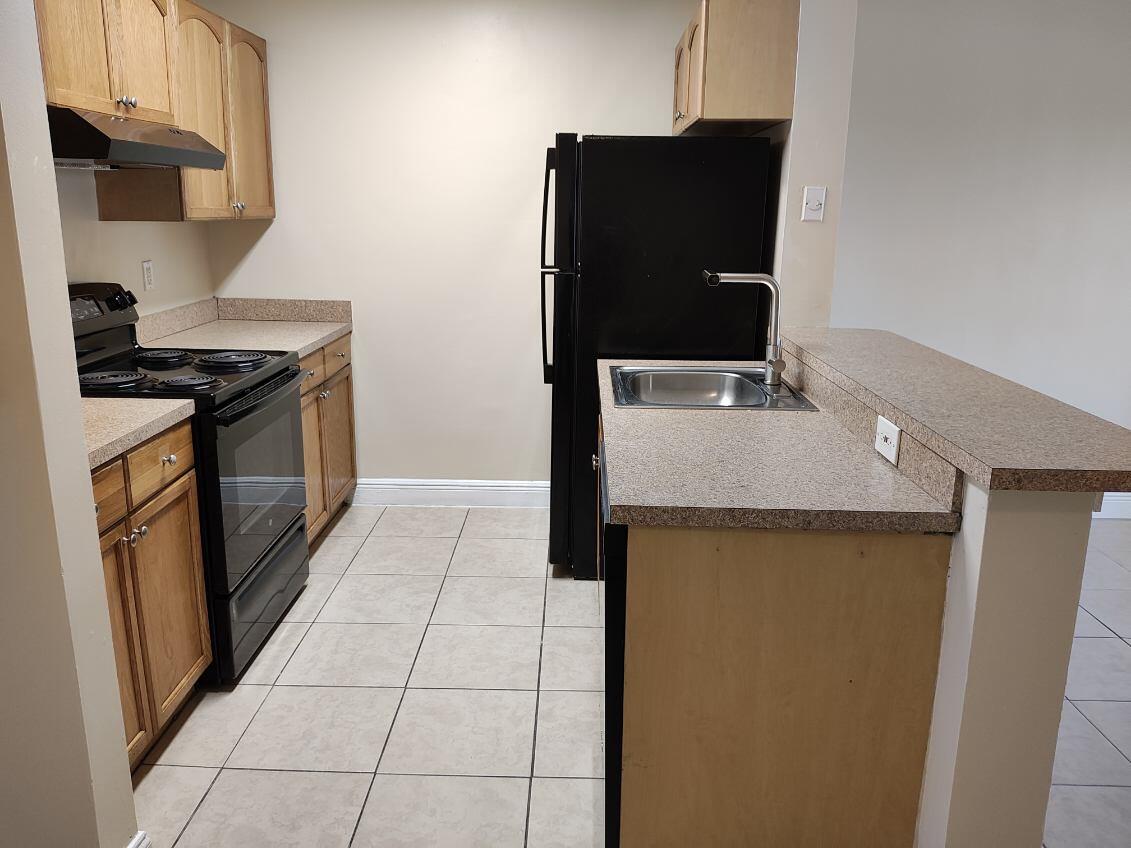 1617 Meadows Circle Circle W 1617