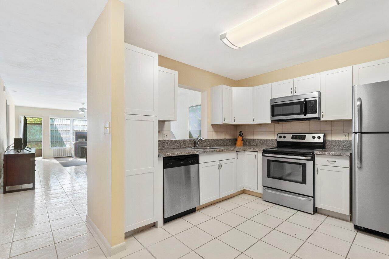 9110 Fairbanks Lane 4