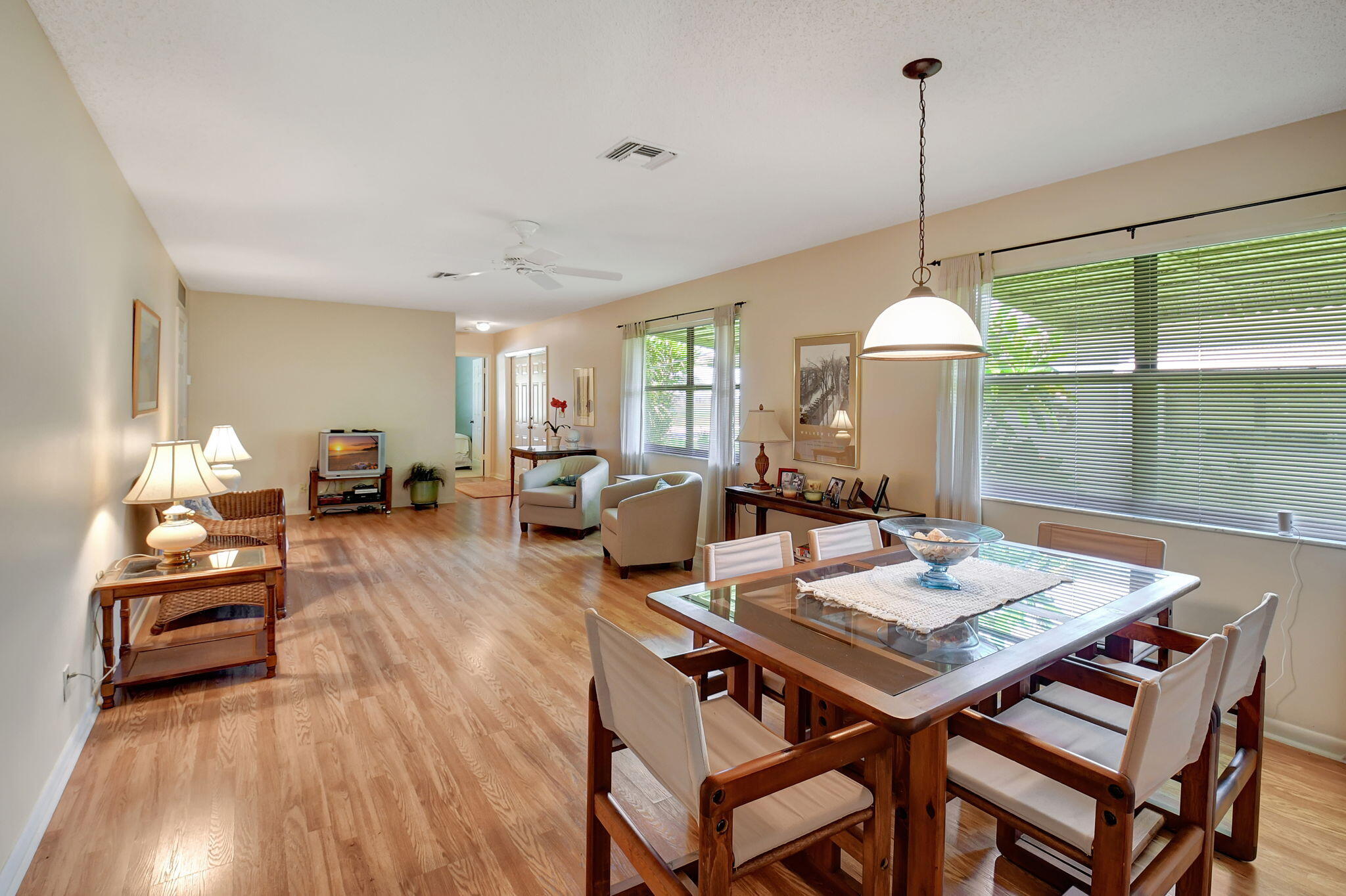 1522 Palmland Drive, 1522