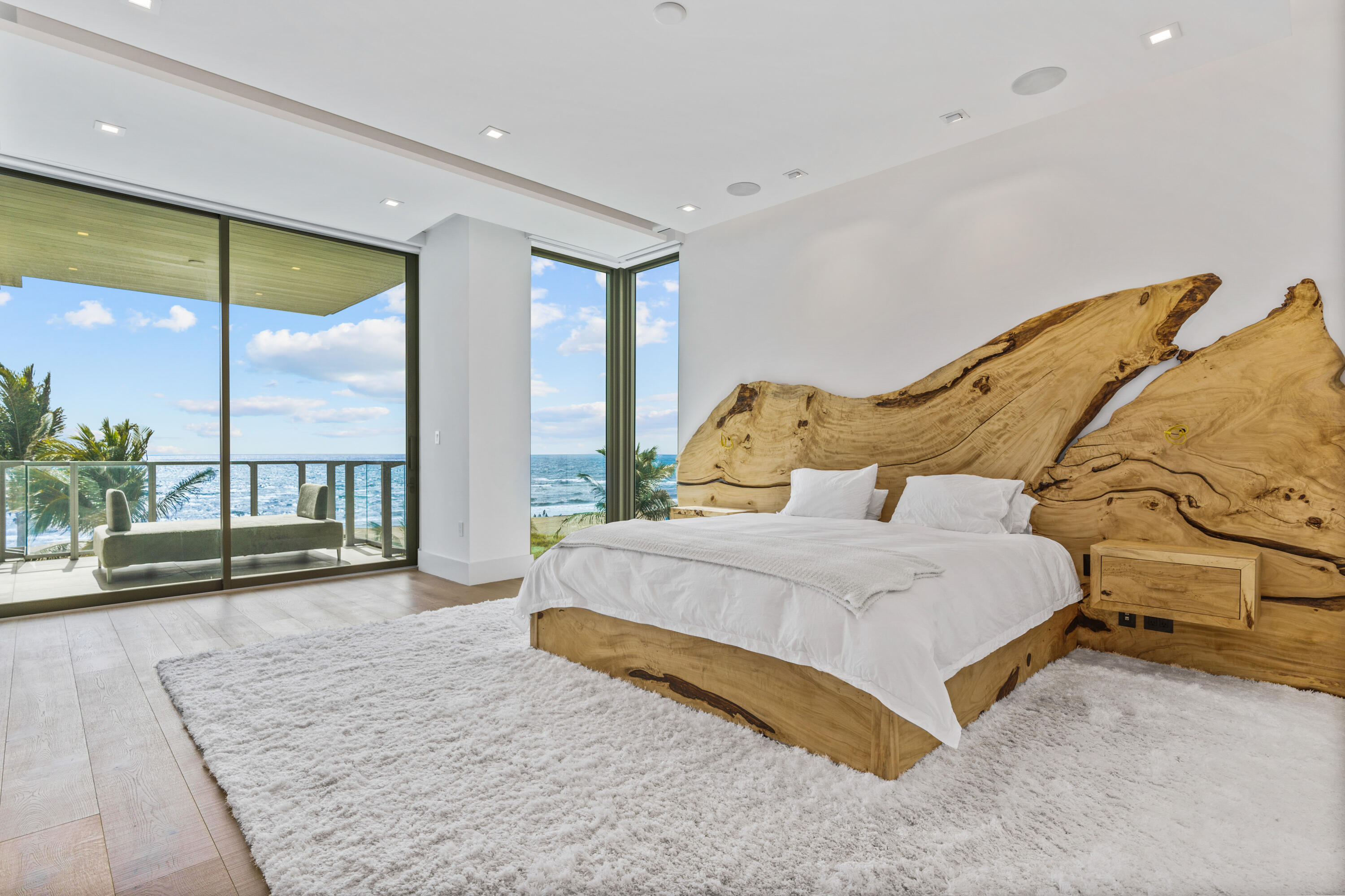 1901 S Ocean Boulevard, 19