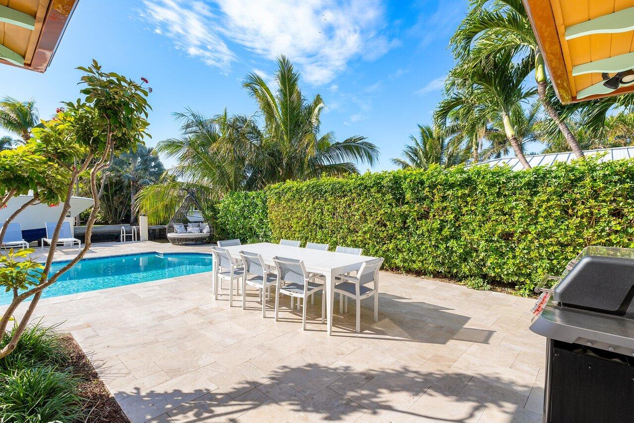 1018 White Drive