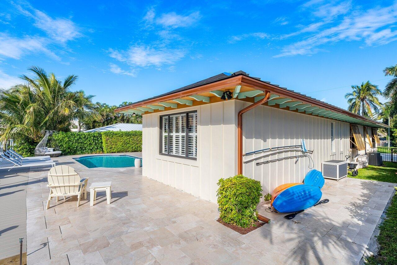 1018 White Drive