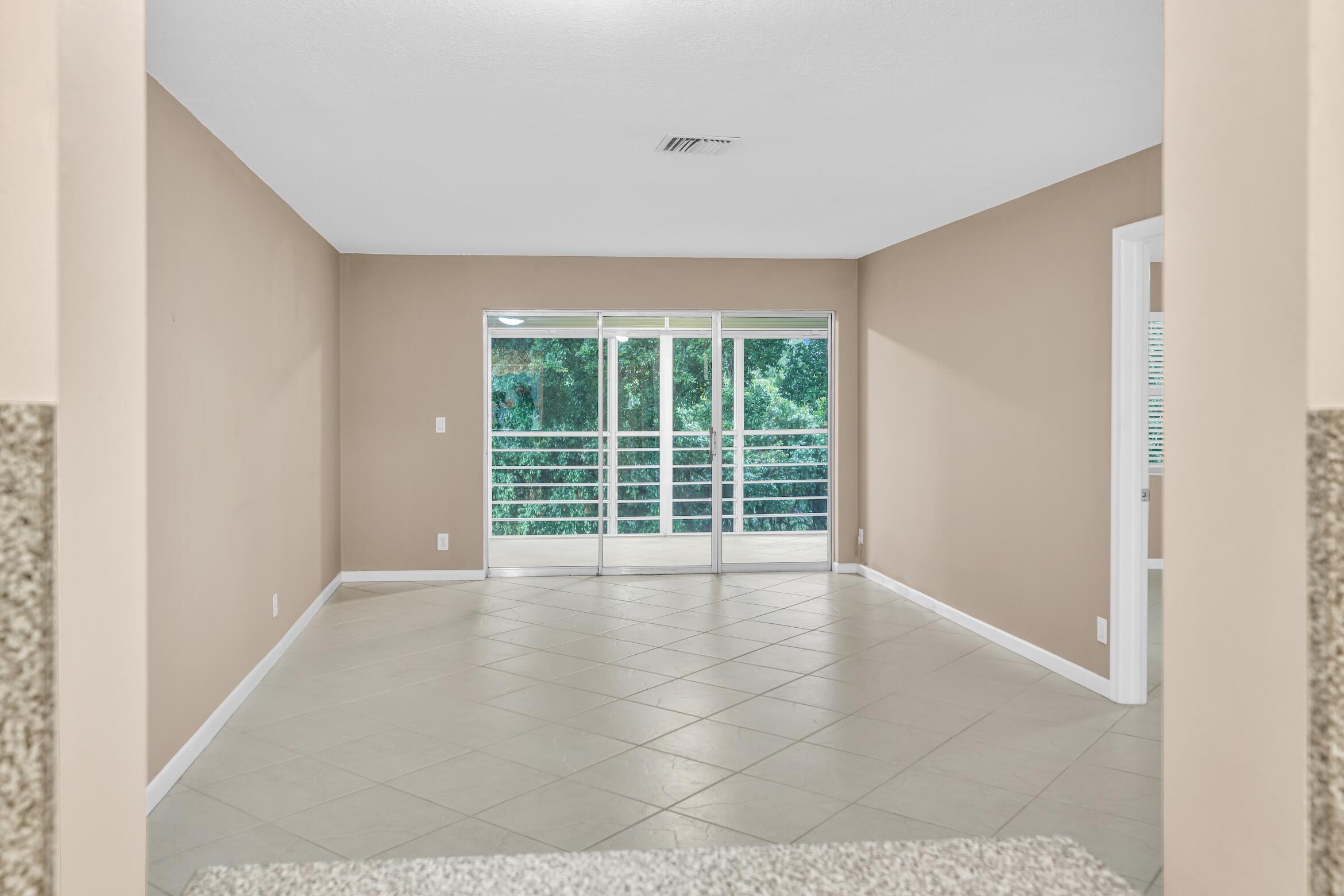 5217 Poppy Place 202