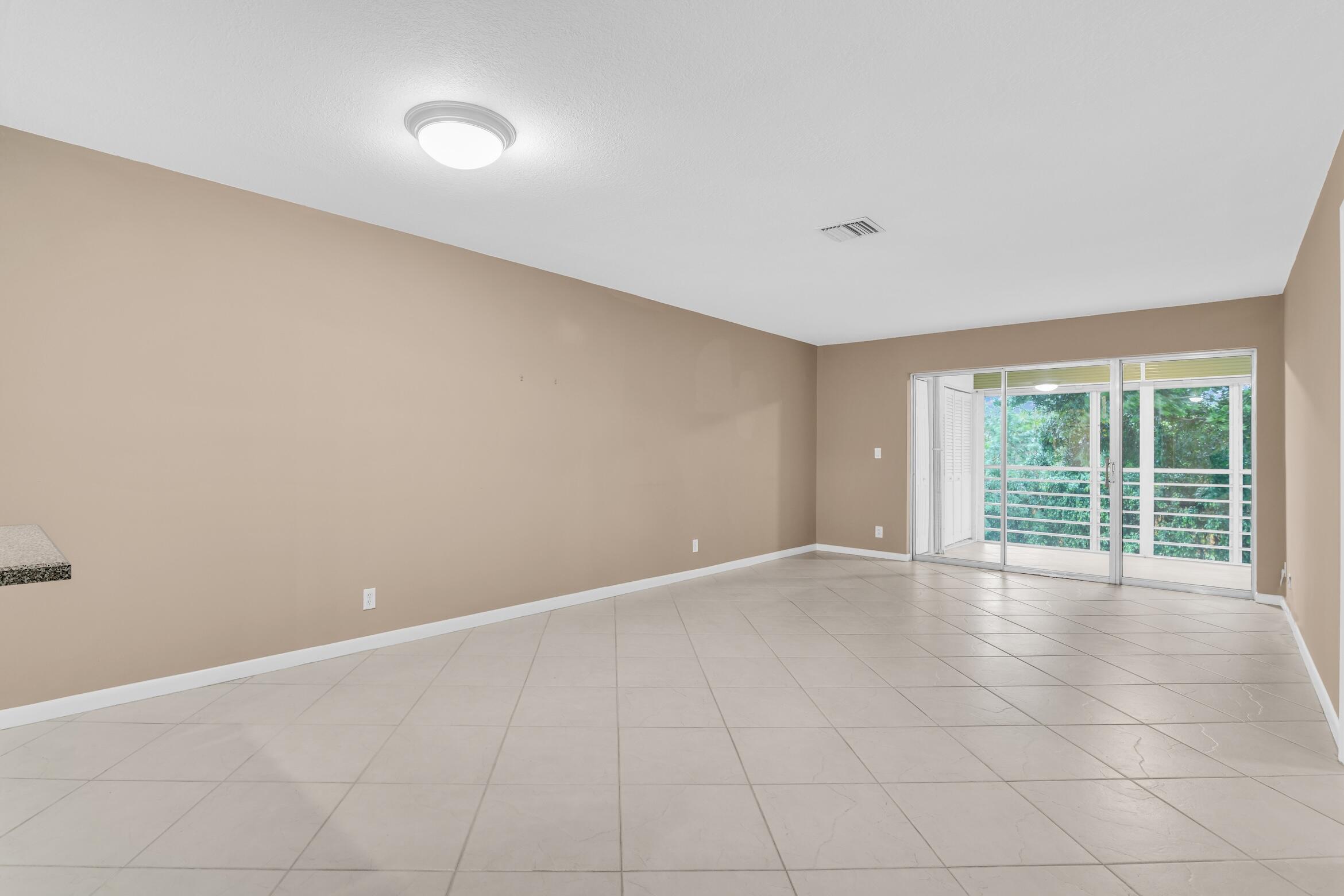 5217 Poppy Place 202