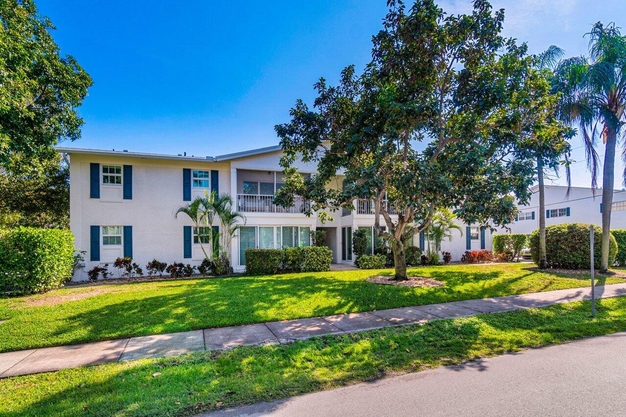 301 Venetian Drive 14