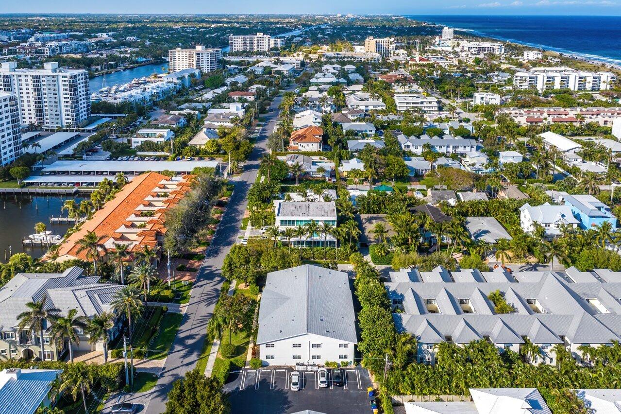 301 Venetian Drive 14
