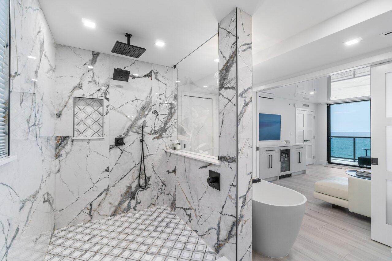 3115 S Ocean Boulevard 104