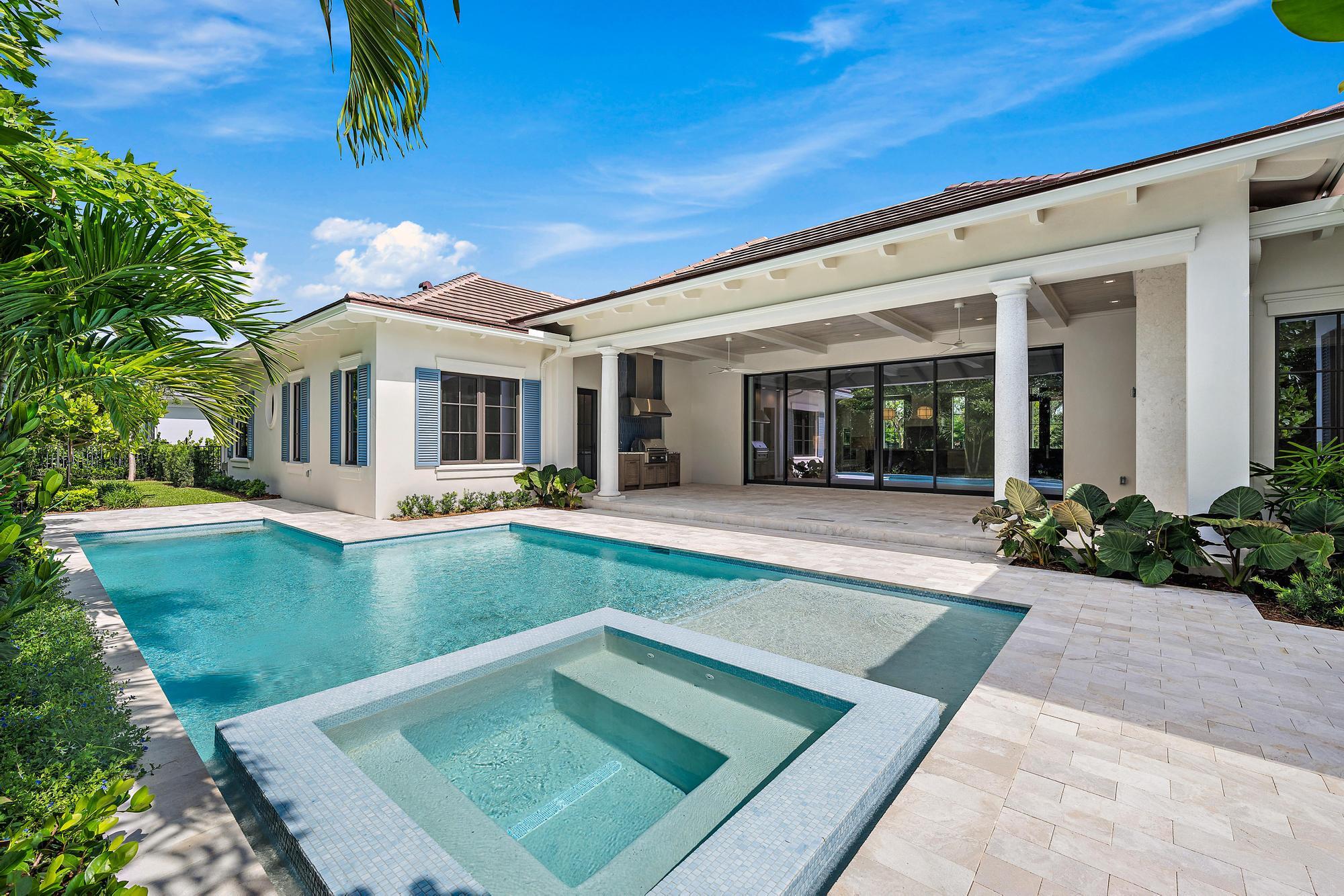 2916 Bluewater Cove