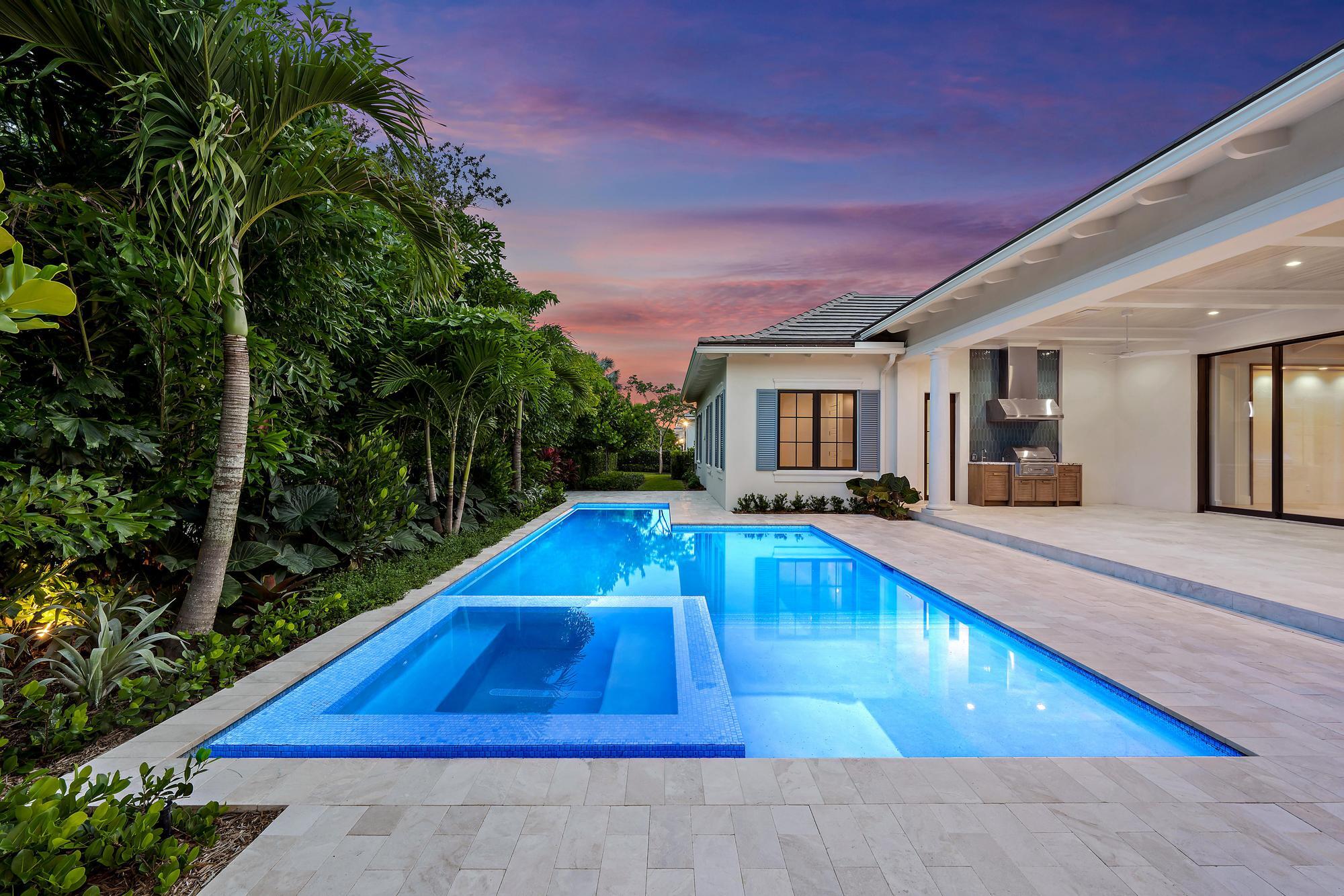 2916 Bluewater Cove
